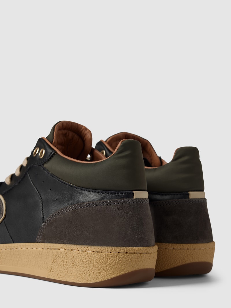 Sneaker aus Leder mit Logo-Patch Modell 'MURRAY' in schwarz