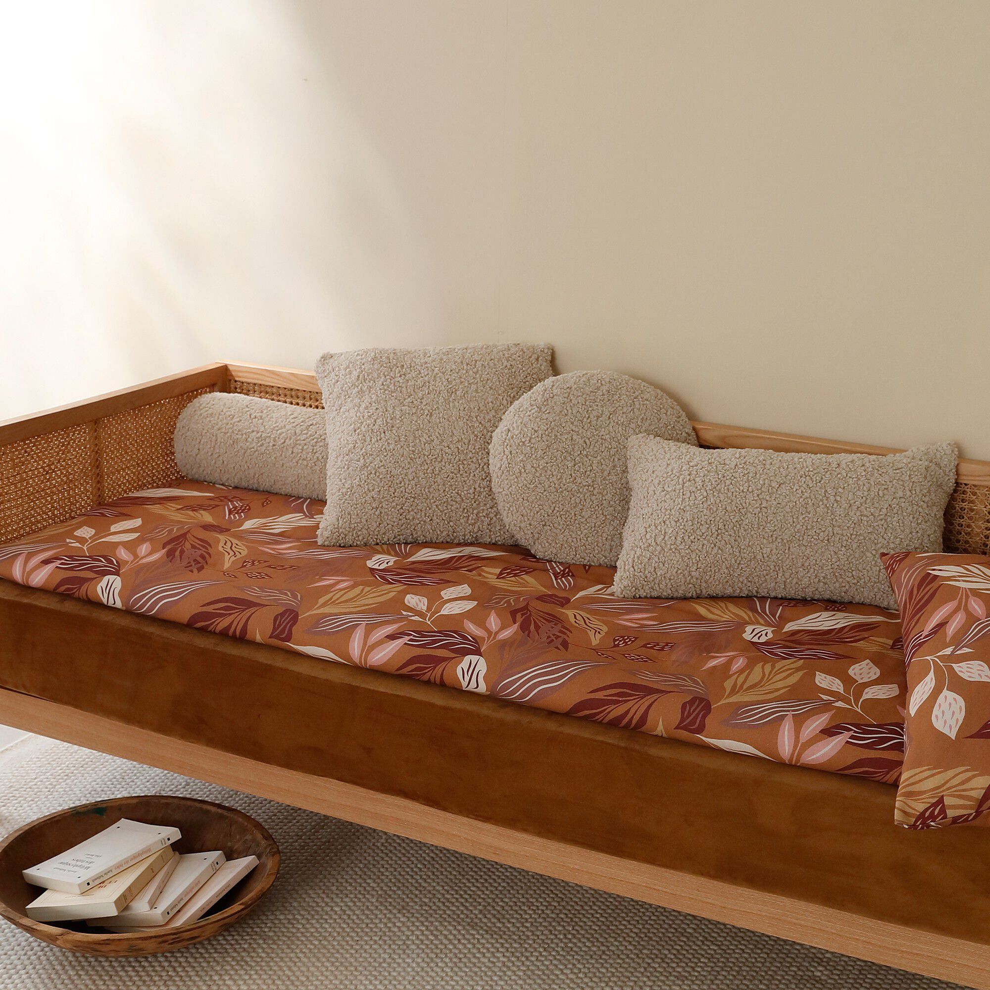 Coussin rond en bouclette sherpa moutonnée