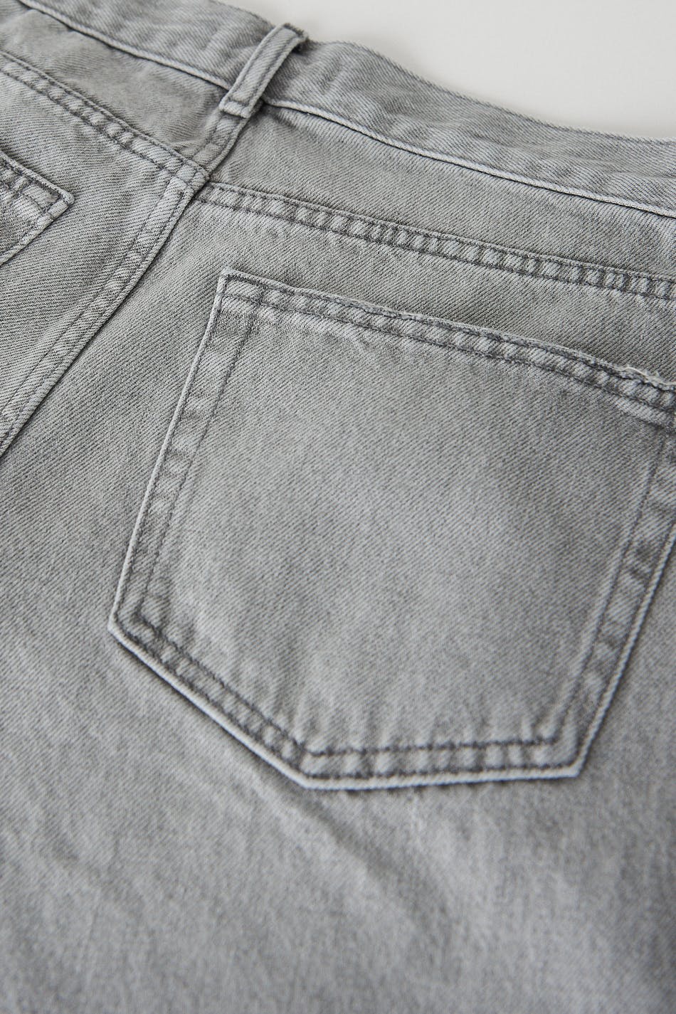 Low straight jeans