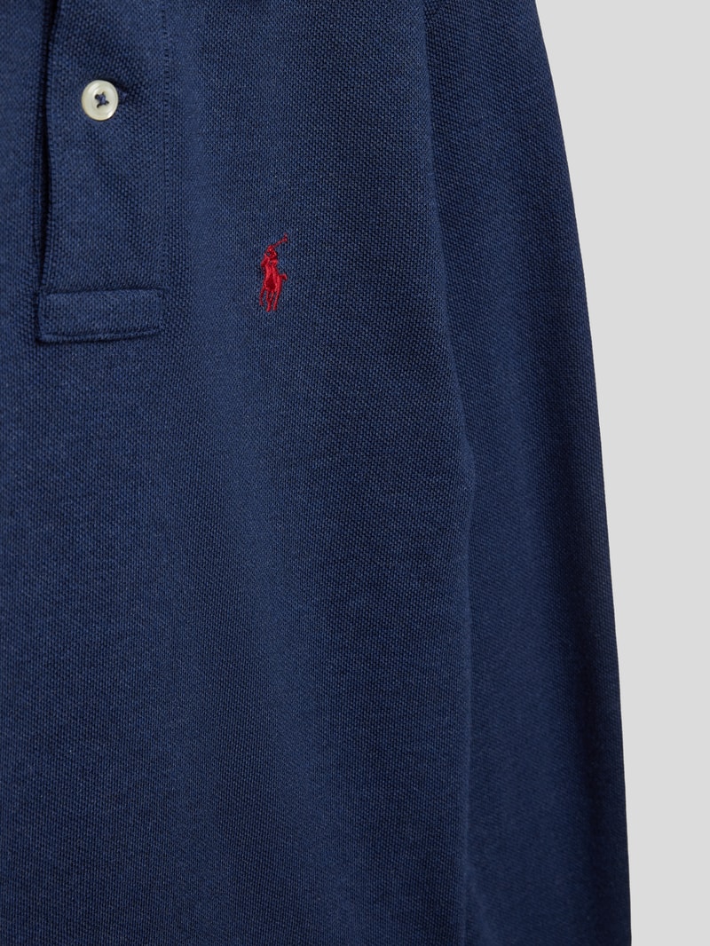 Poloshirt mit langen Armen in marineblau