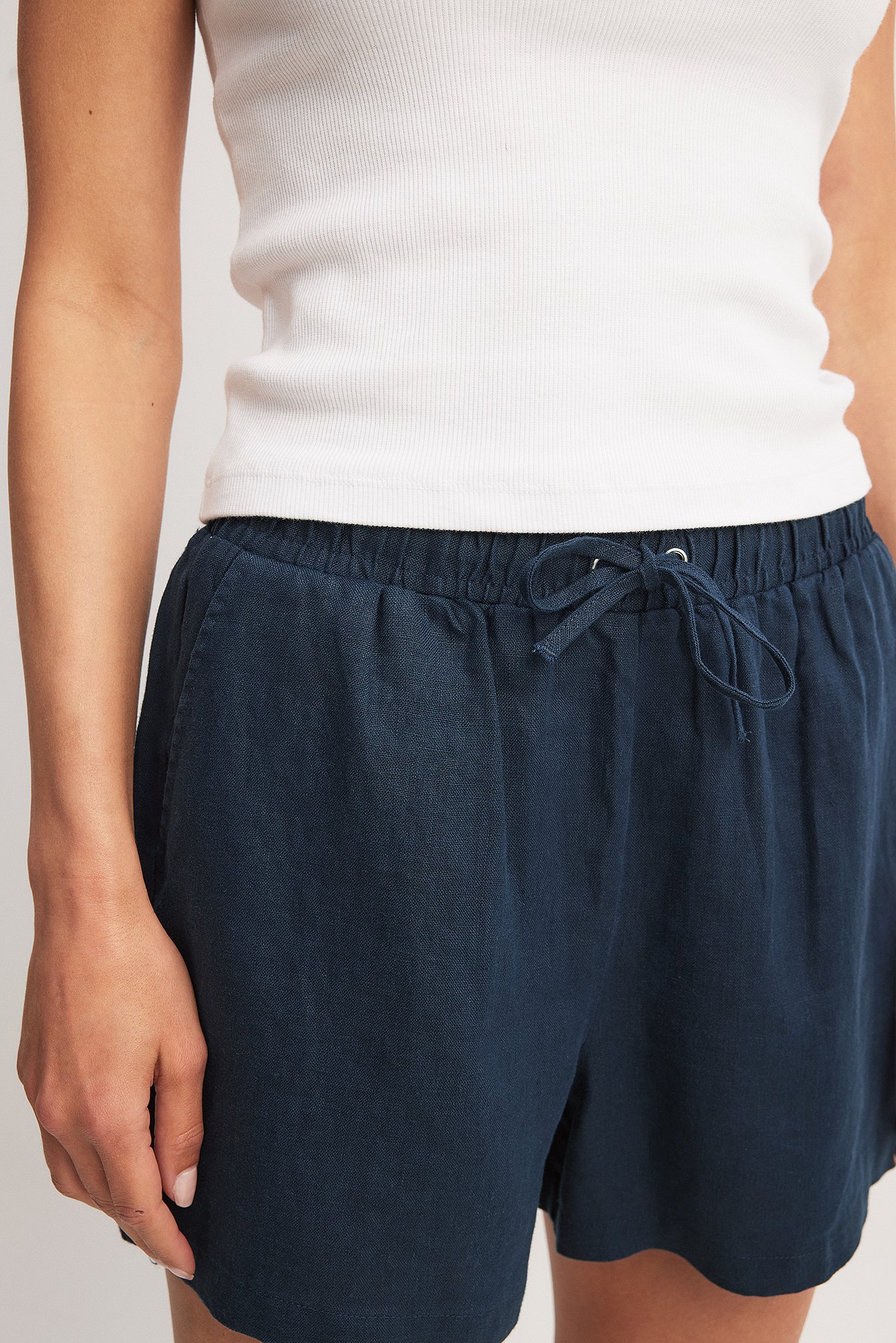 Leinen-Shorts mit elastischem Taillenbund