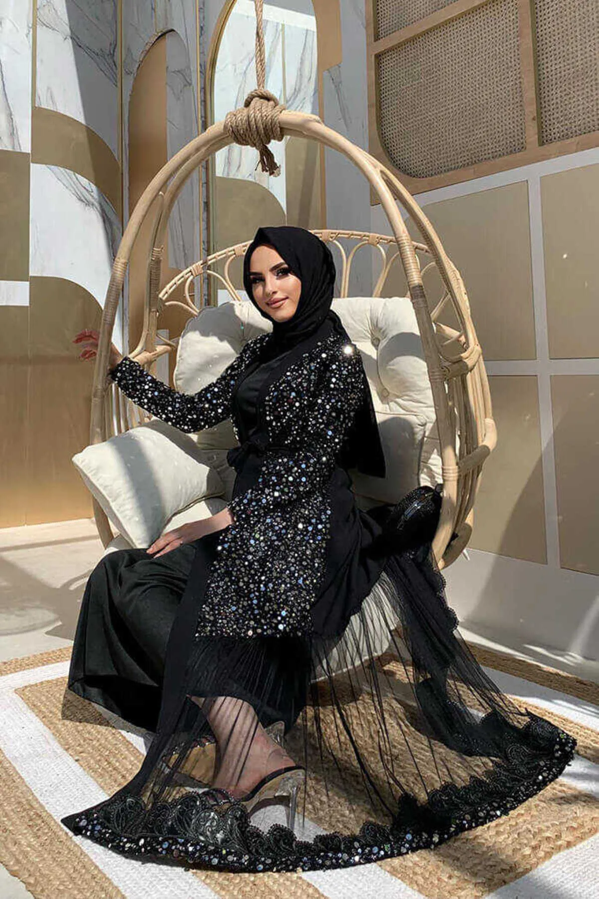 Bym Fashion  Tüll-Stickerei-Detail, paillettenbesetzte Abaya 7376 Silber