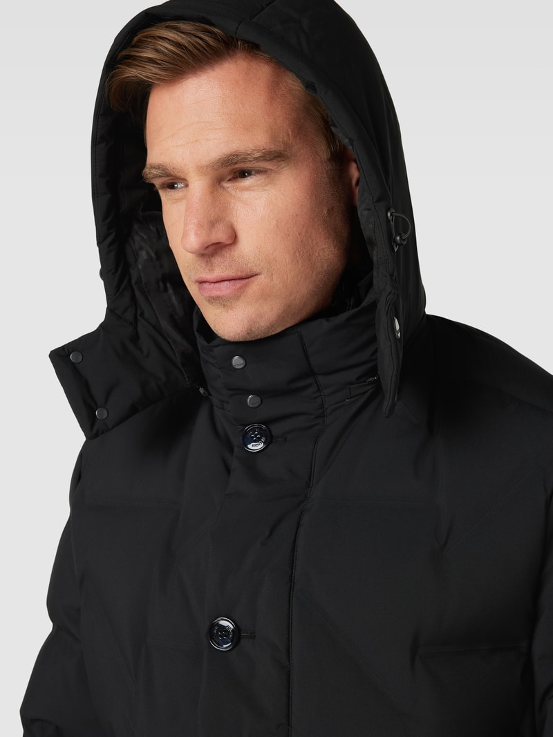 Steppjacke mit abtrennbarer Kapuze in schwarz