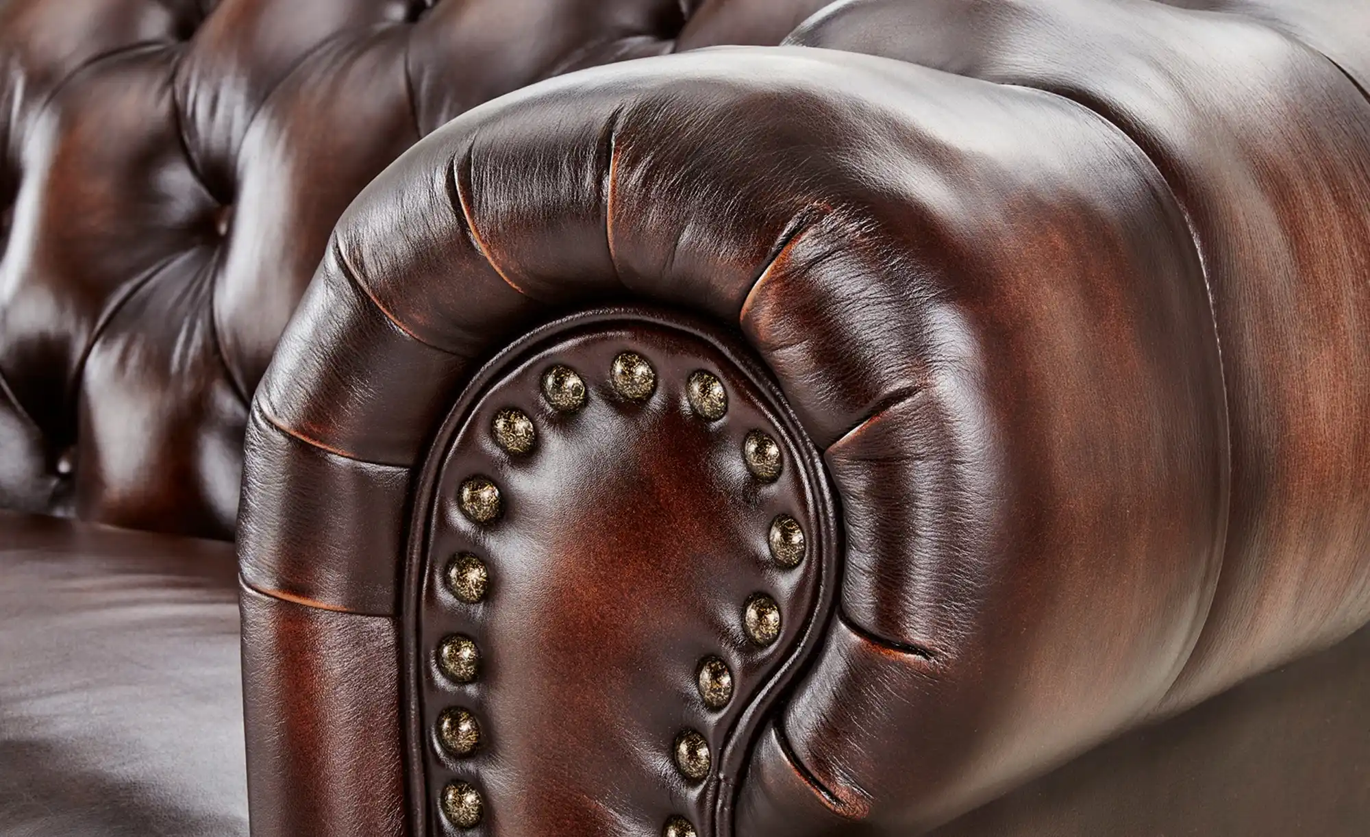 Primo Sofa im Vintagelook Chesterfield