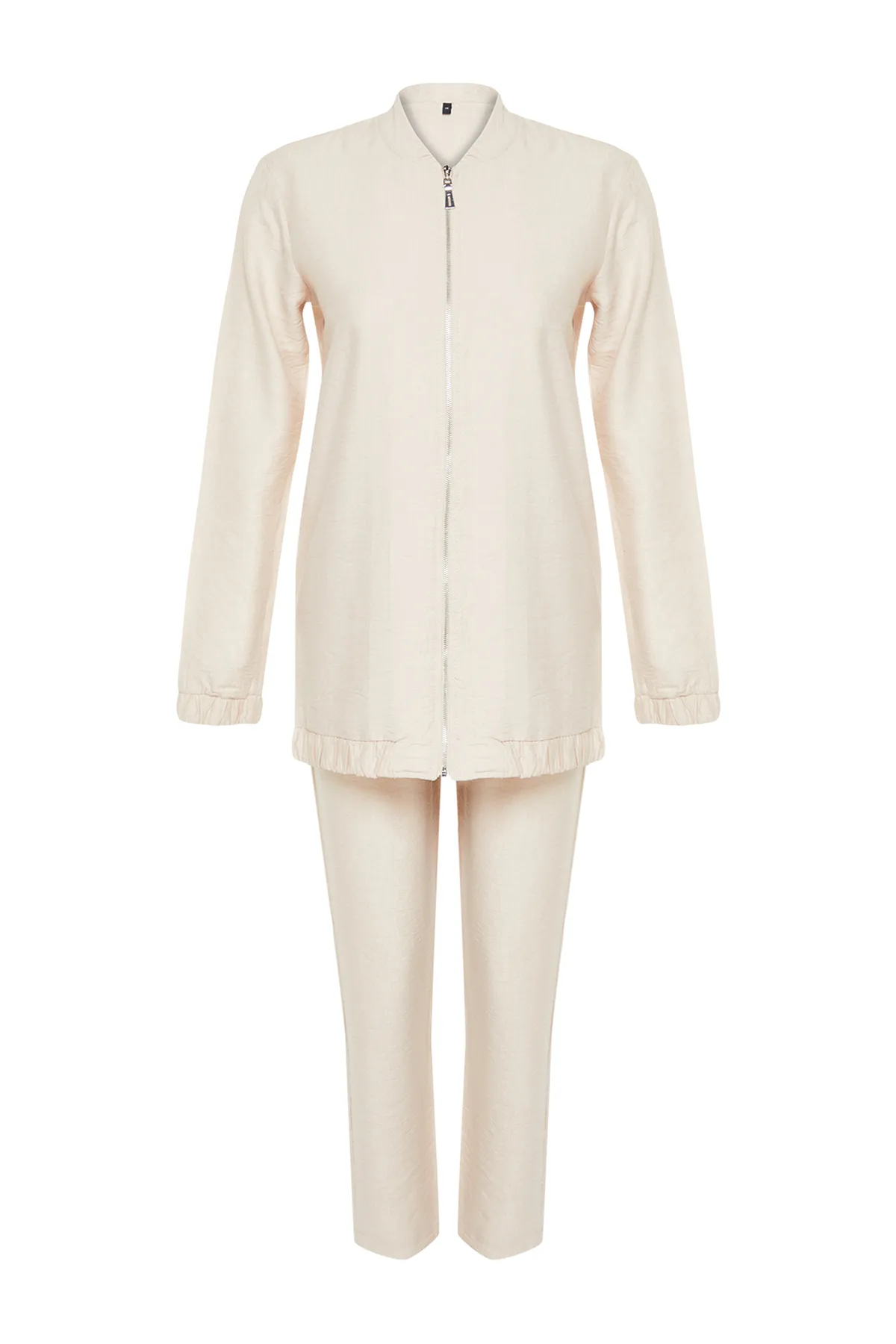Trendyol Modest  Beigefarbenes Set mit gewebten Hosen, Tunika, Oberteil und Unterteil in Leinenoptik TCTSS24US00016
