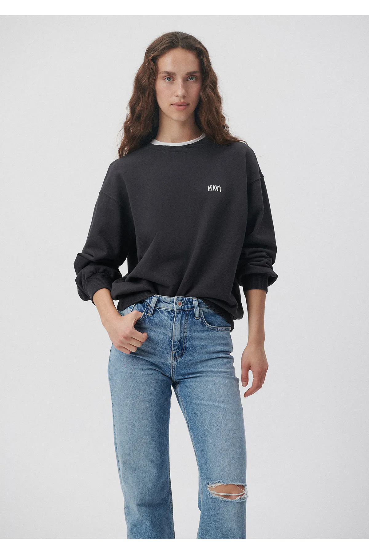Mavi  Graues Sweatshirt mit Logo-Print 1s10040-82185