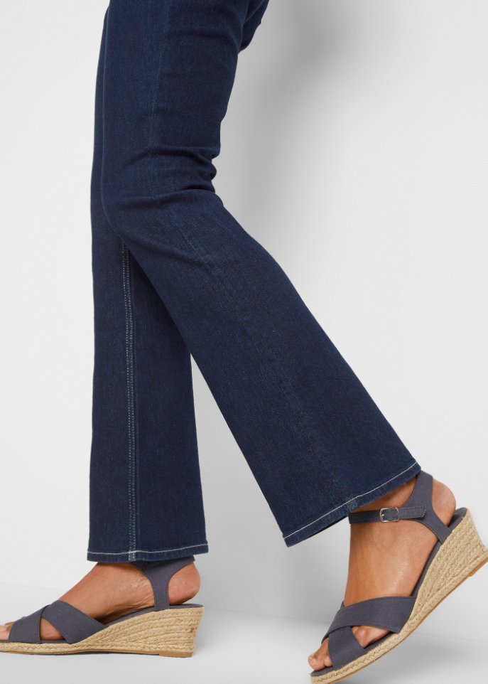 Stretch- Jeans aus Bio-Baumwolle, Bootcut