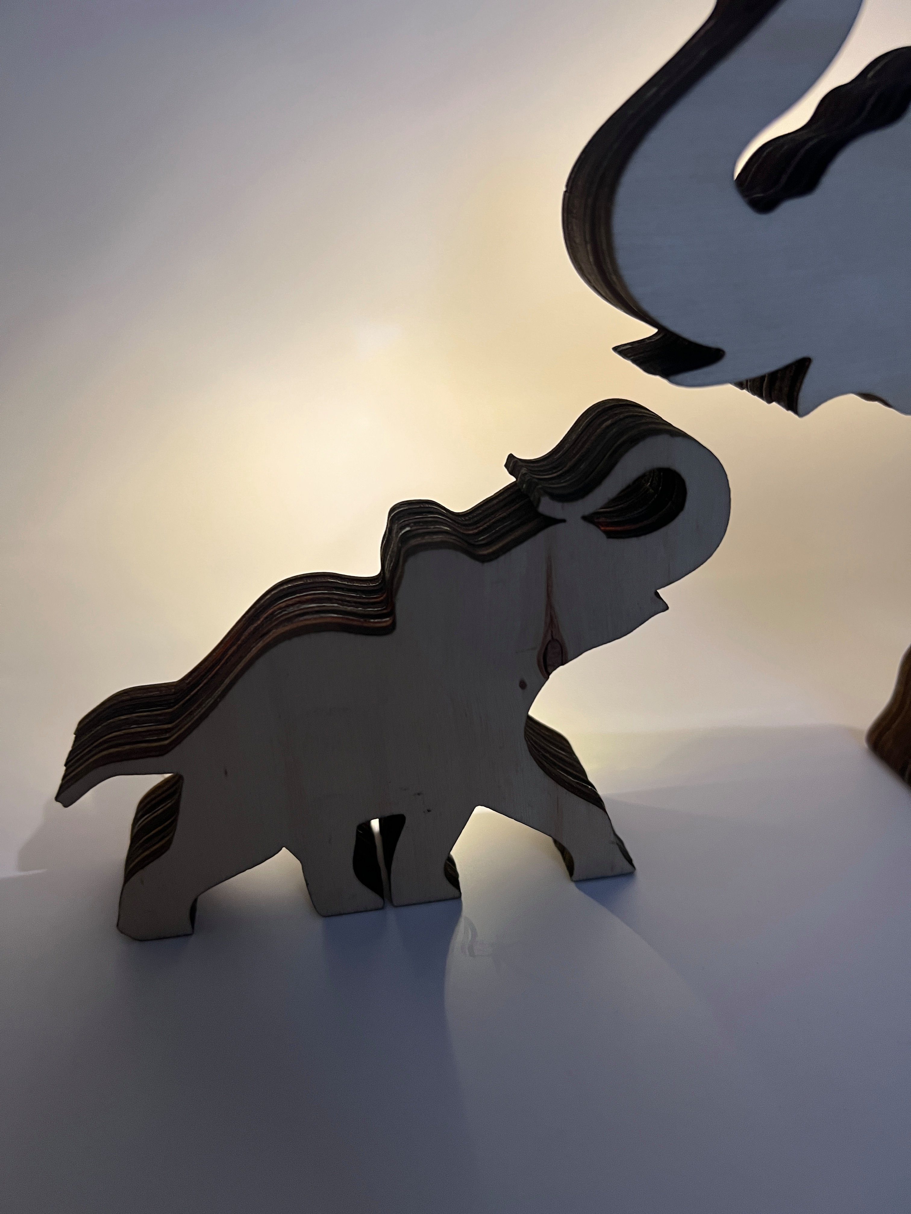 Stelby Dekofigur Tischdekoration Elefant Holzmodell mit Led Lichtern