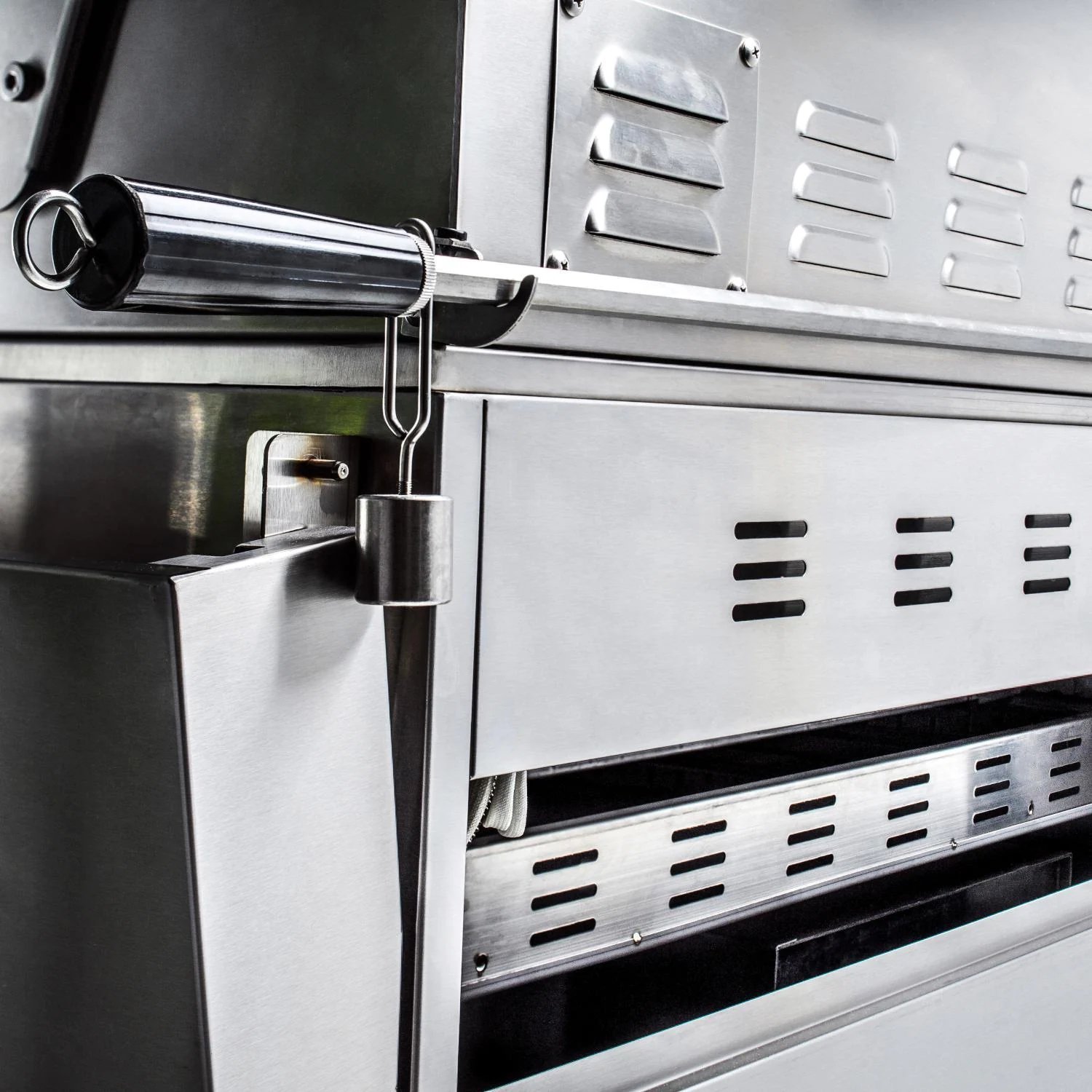 Blaze Professional LUX 34-Inch 3-Burner Propane Gas Grill With Rear Infrared Burner - BLZ-3PRO-LP
