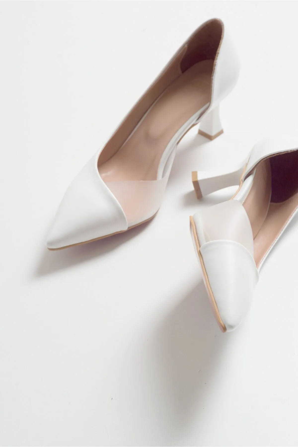 LuviShoes  353 Damenschuhe mit weißem Hautabsatz