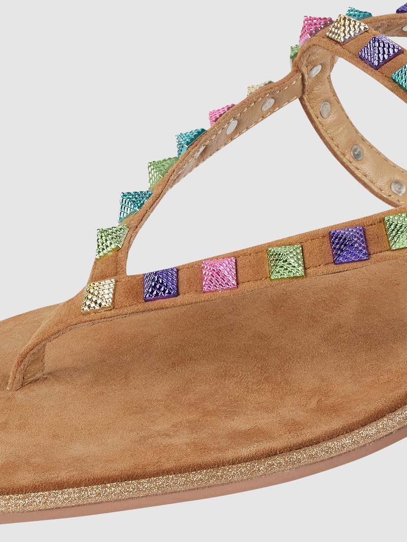 Sandalen aus Leder in camel