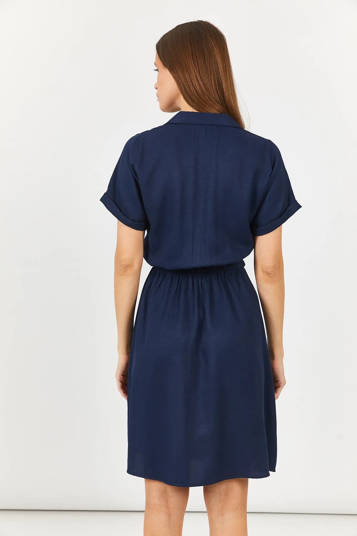 armonika  Marineblaues, kurzärmliges Hemdkleid mit elastischer Taille für Damen Arm-23y001035