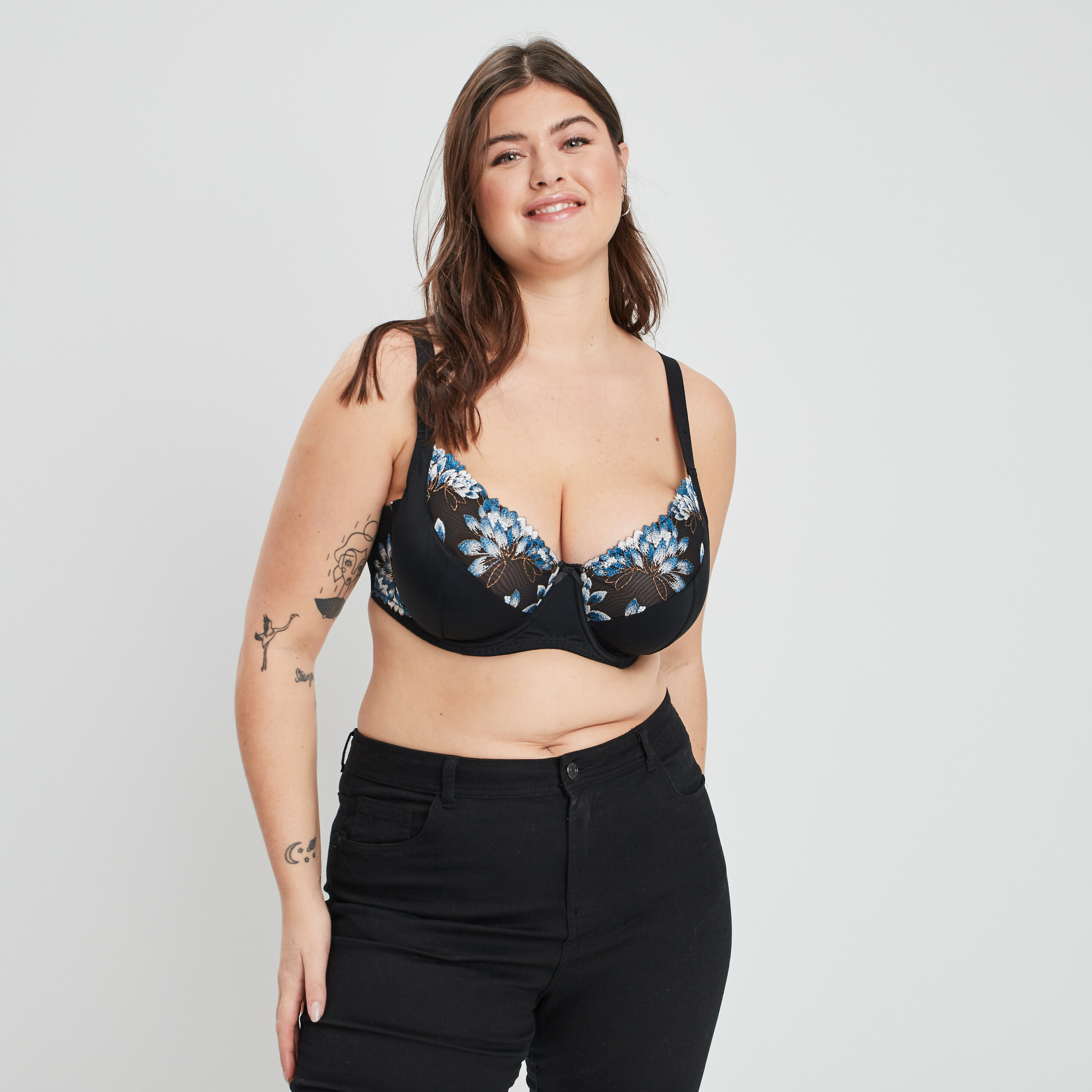 Soutien-gorge emboîtant microfibre noir femme grande taille | La Halle