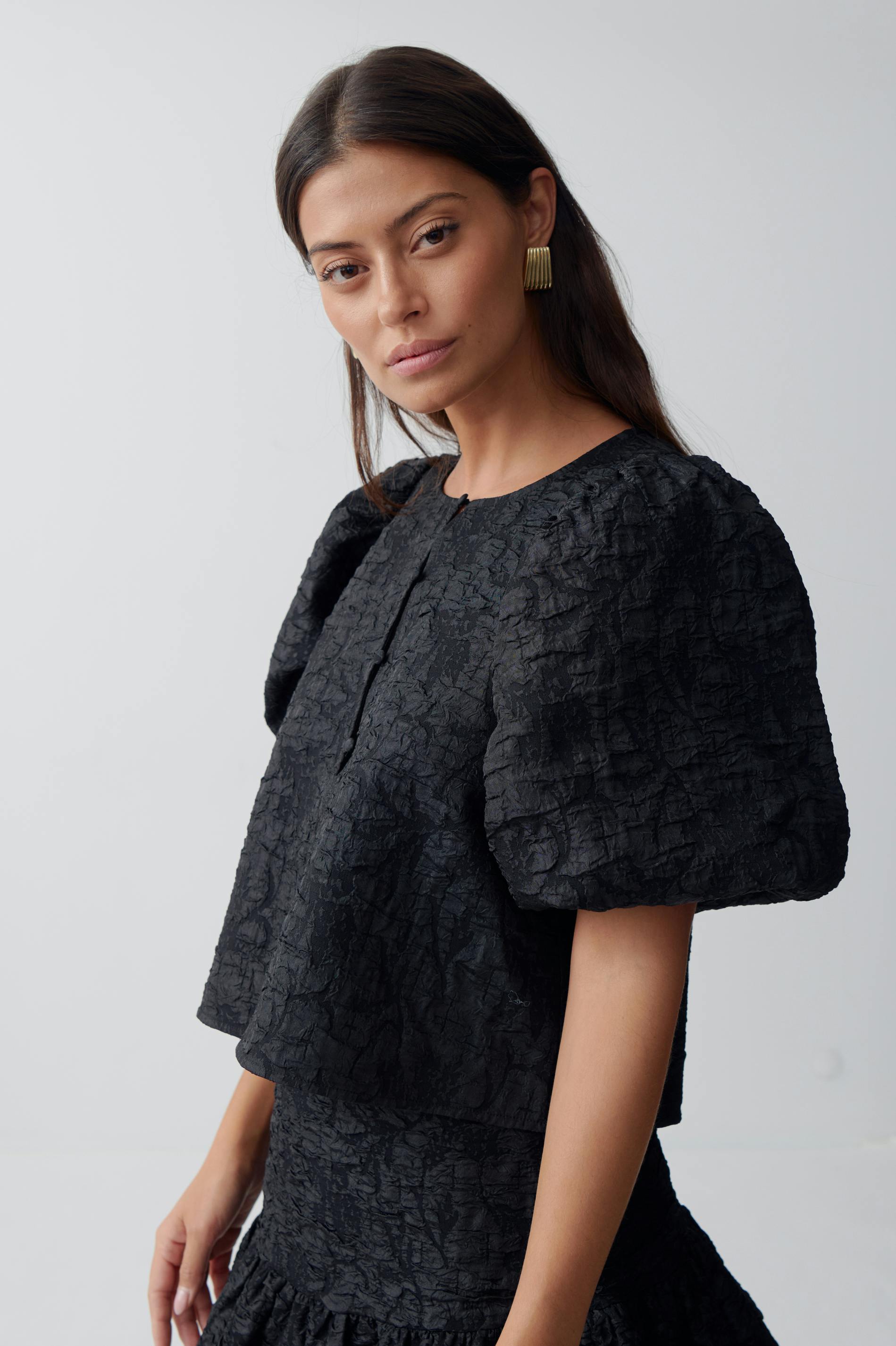 Brocade puff sleeve blouse