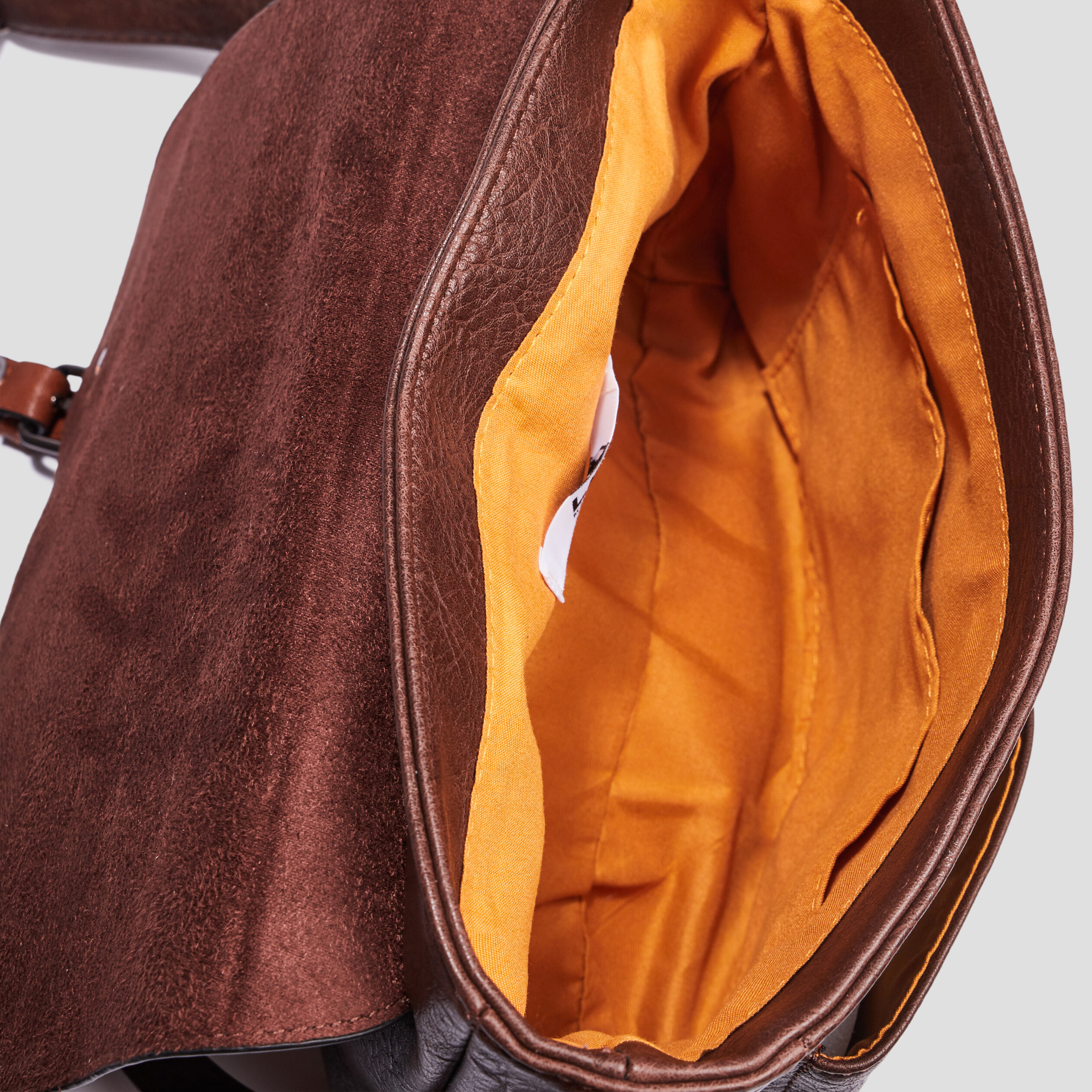 Sac besace texturé marron cognac femme | La Halle
