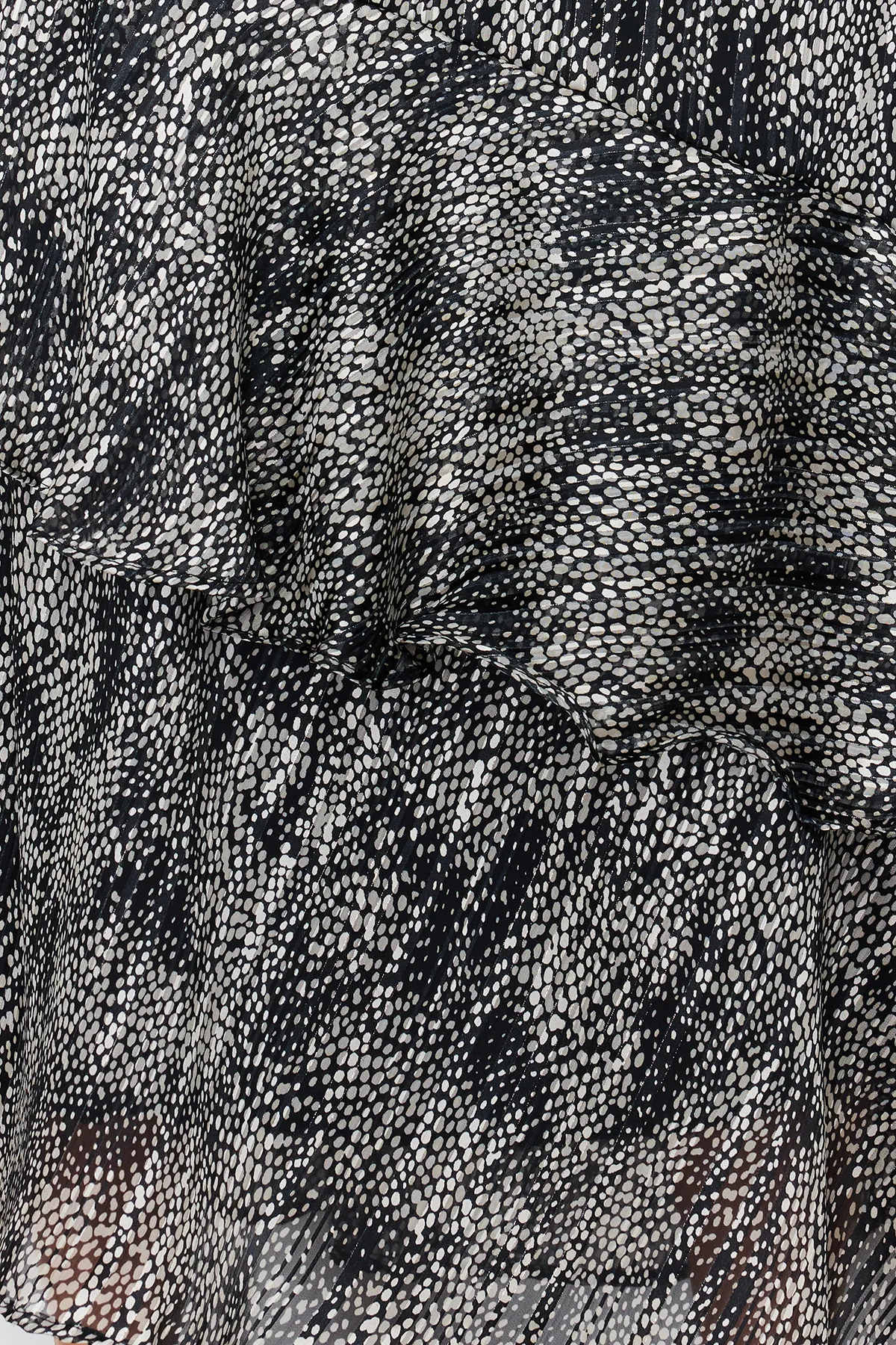 Trendyol Modest  Schwarzer, gefütterter Webrock mit Tiermuster TCTAW24EE00020