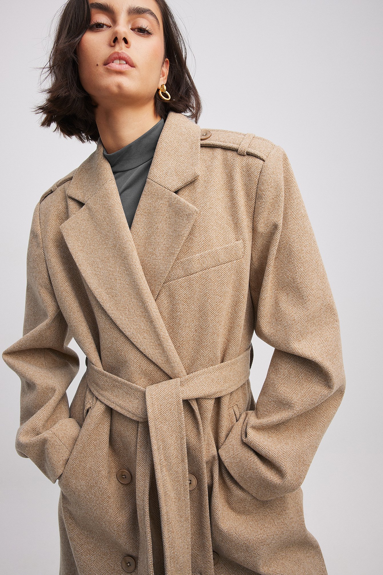 Langer Trenchcoat mit Fischgrätmuster