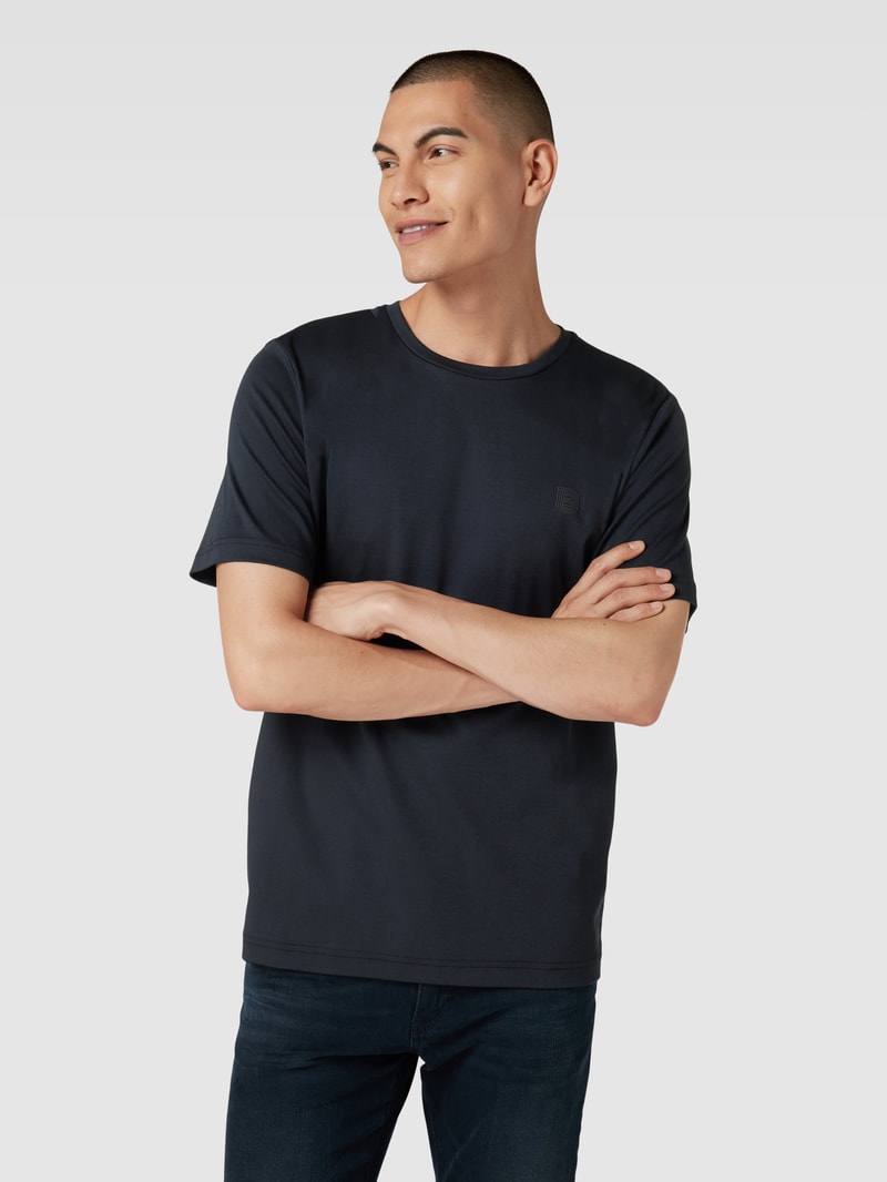 T-Shirt mit Label-Detail Modell 'Tantro' in schwarz