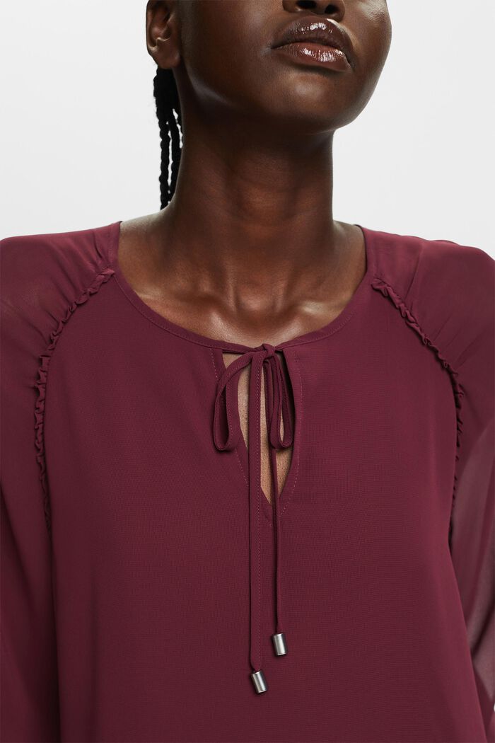 Recycelt: Chiffonbluse