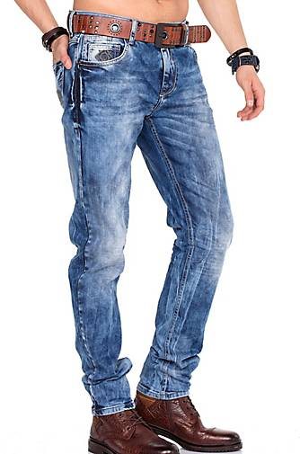 Cipo & Baxx Jeanshose im Regular Fit-Schnitt mit integriertem Gürtel