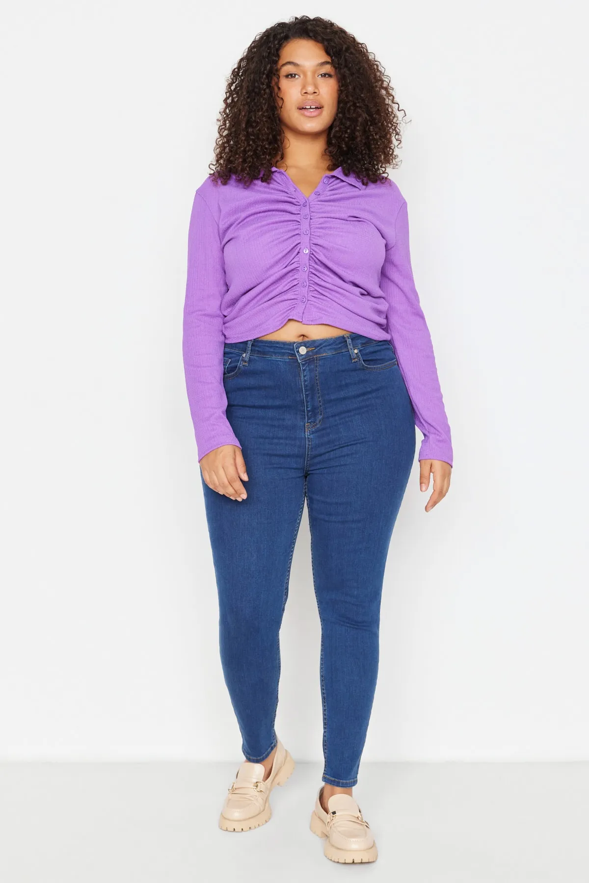 Trendyol Curve  Blaue, hoch taillierte, dehnbare Röhrenjeans TBBSS22JE0075