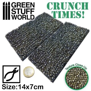 Stacked Skull Plates - Crunch Times!