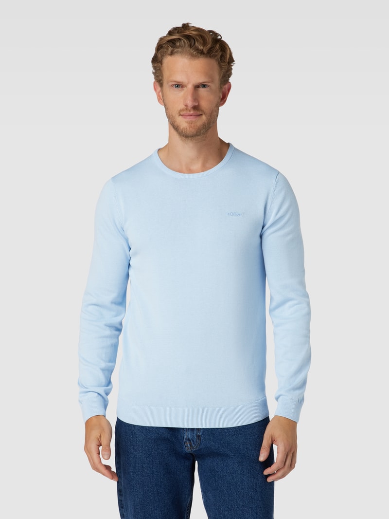 Strickpullover mit Label-Stitching Modell 'BASIC' in hellblau