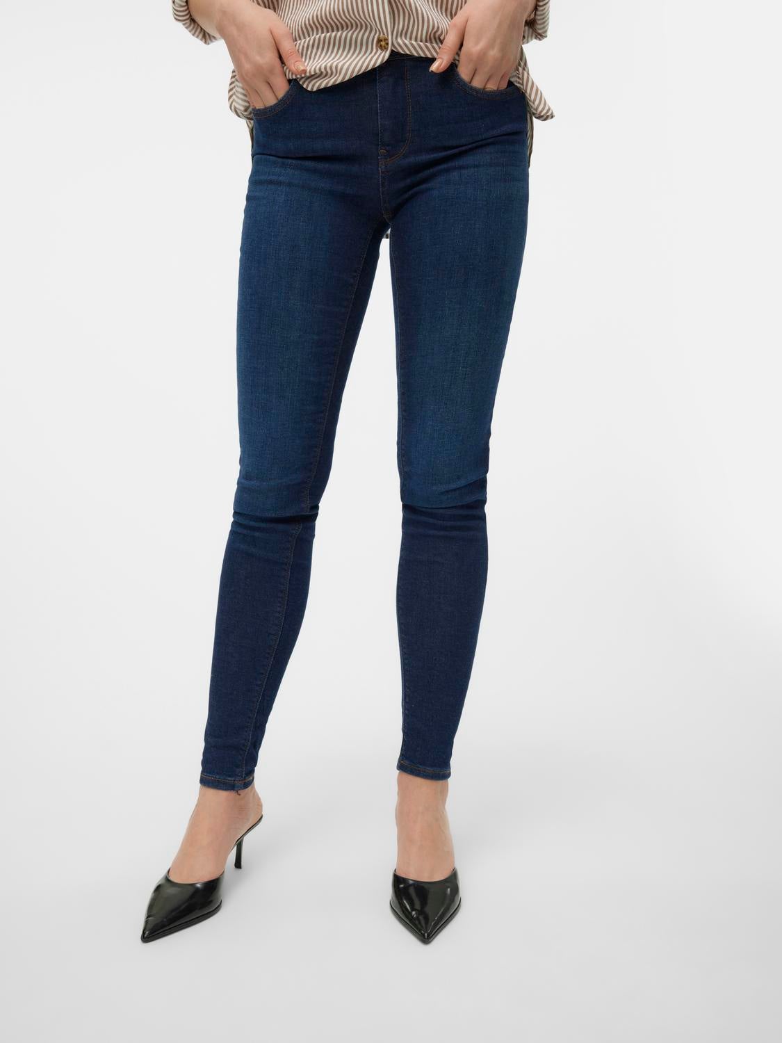VMLUX Mid Rise Slim Fit Jeans