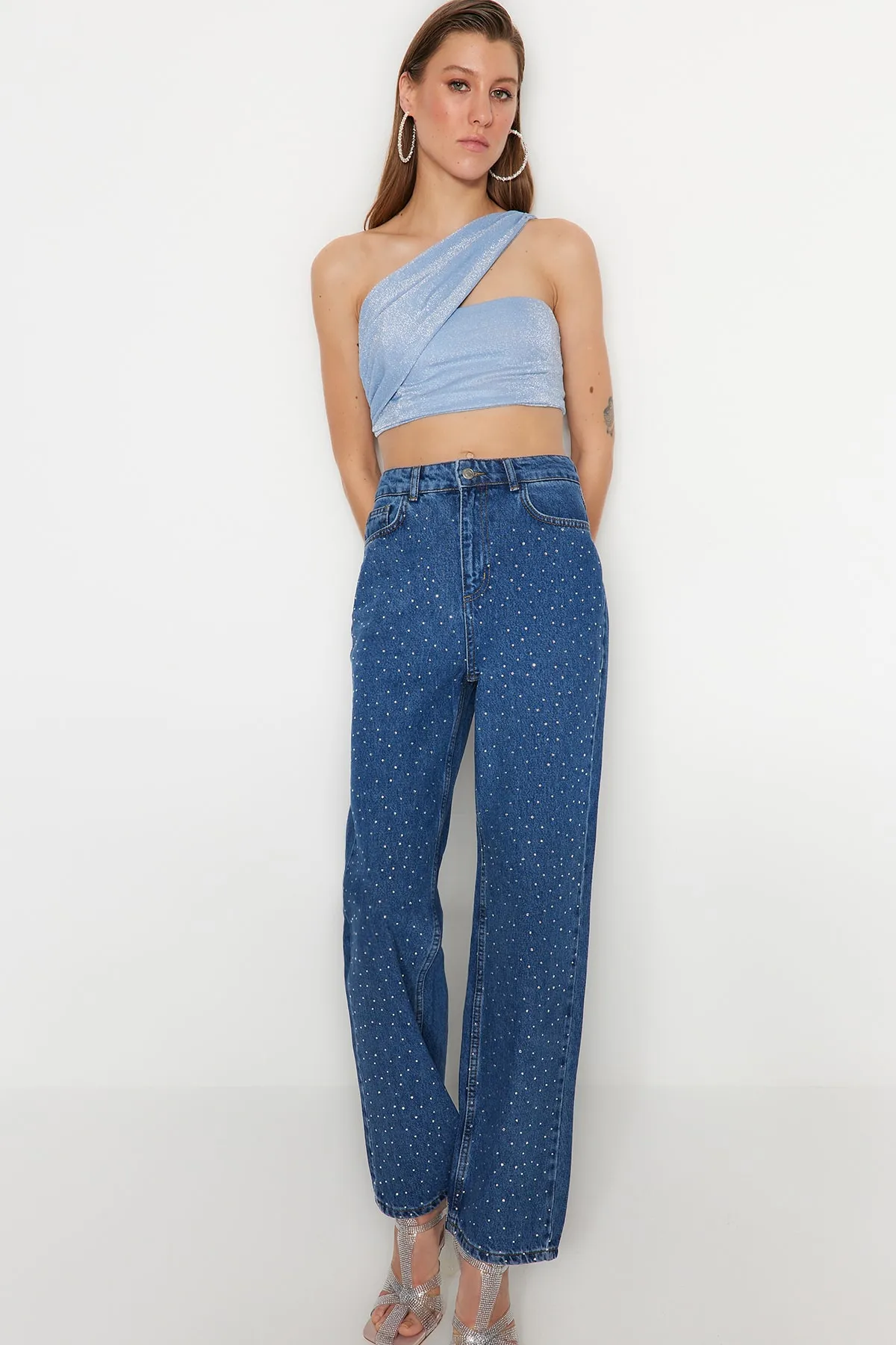 Trendyol Collection  Blaues, bauchfreies, gestricktes, glänzendes Bustier TPRSS23BS00042