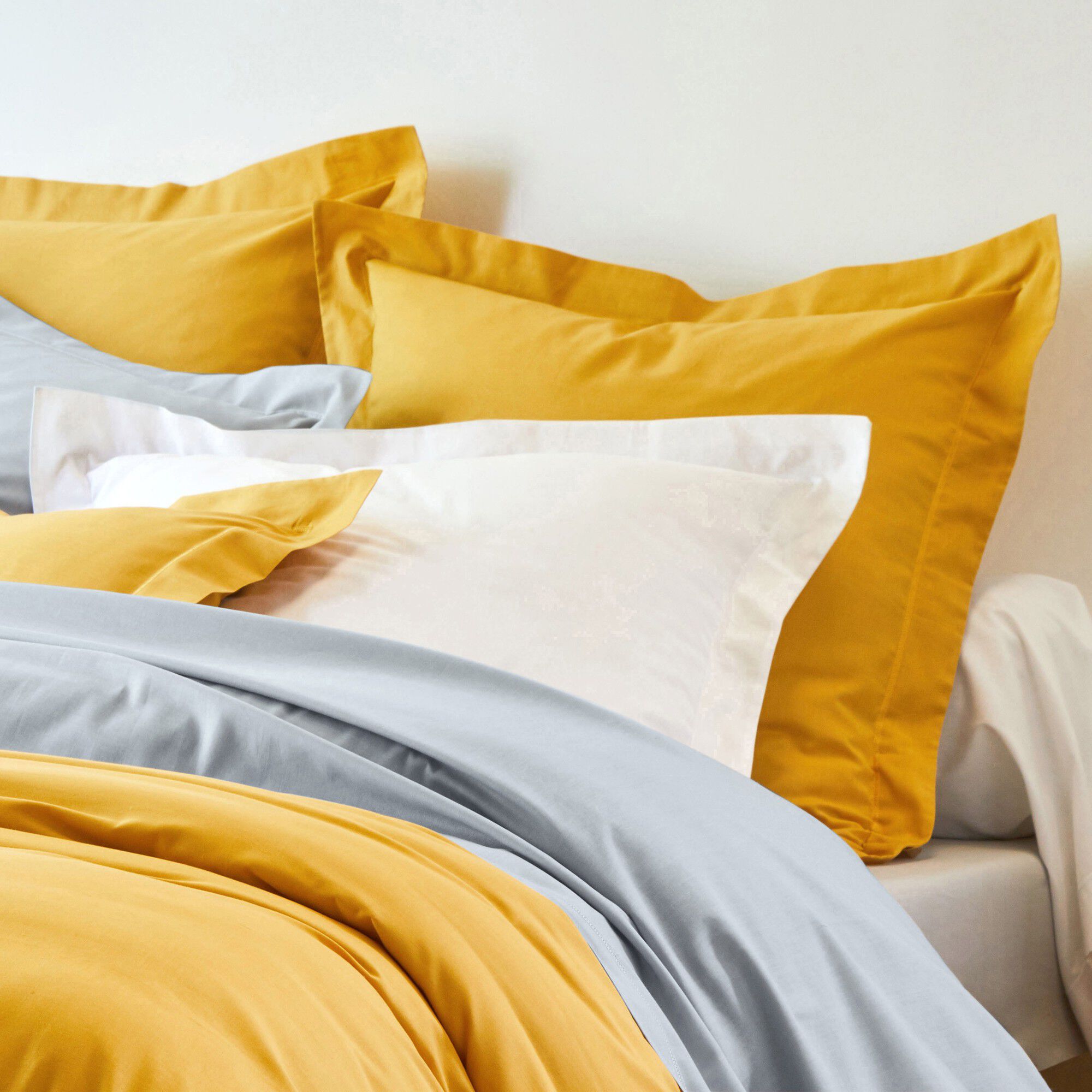Linge de lit uni polyester-coton Colombine