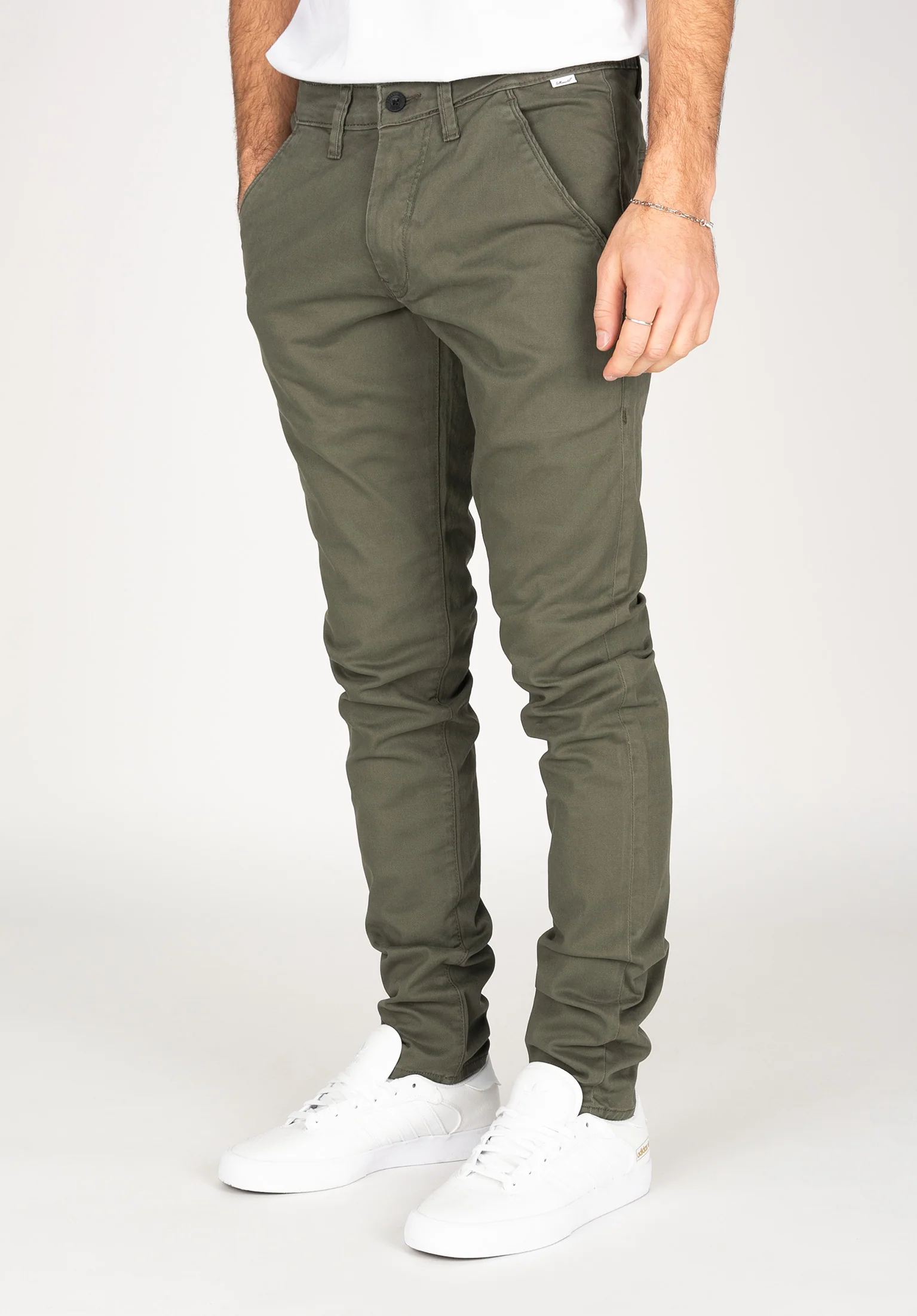 Flex Tapered Chino