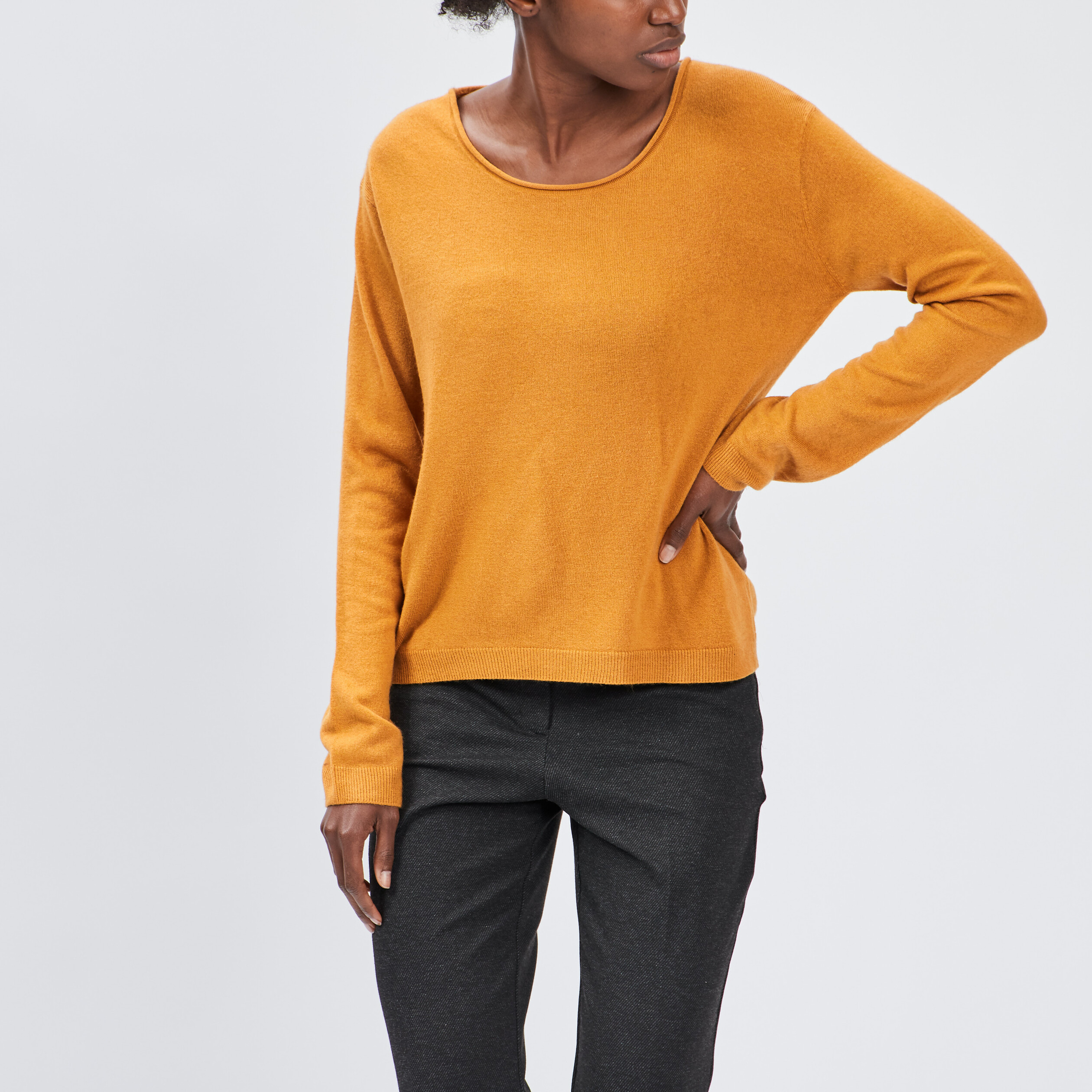 Pull avec col rond jaune moutarde femme | La Halle