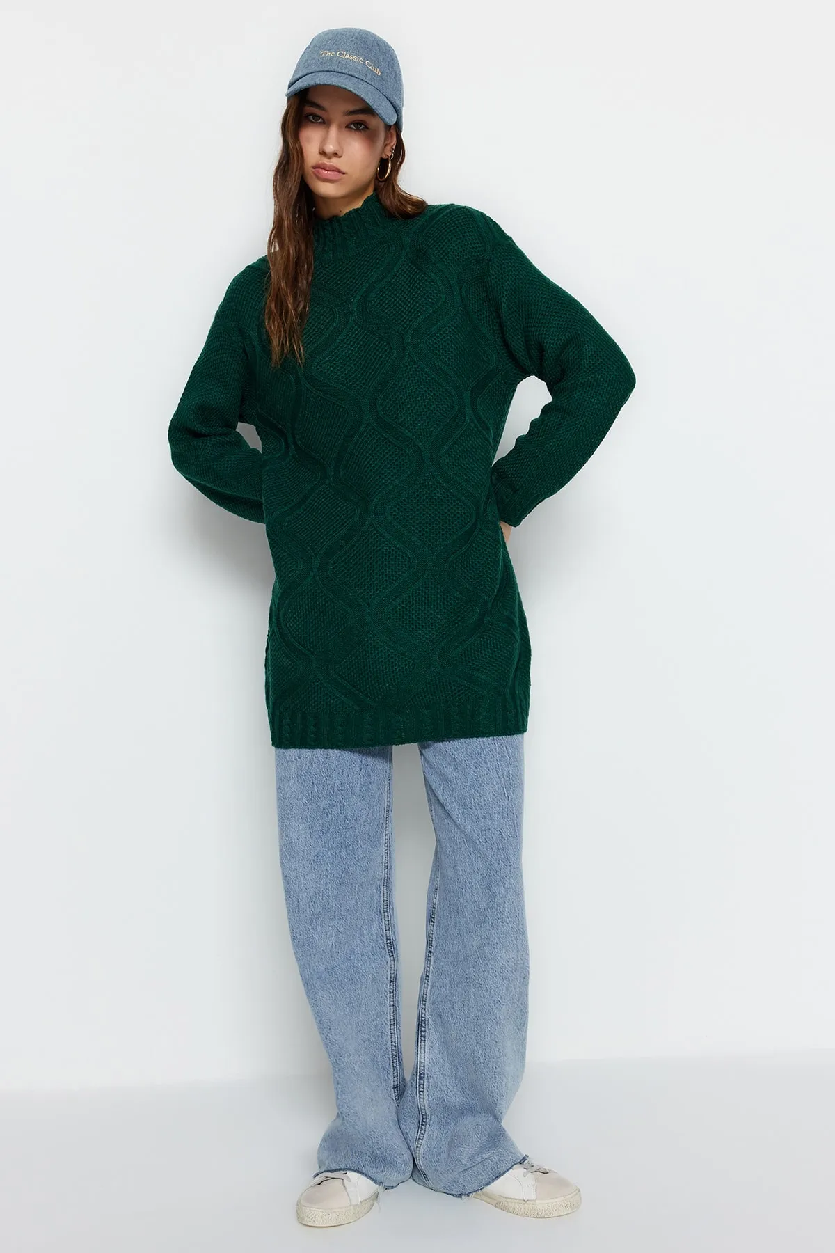 Trendyol Modest  Dunkelgrüner Strickpullover mit Strickmuster TCTAW24AK00056