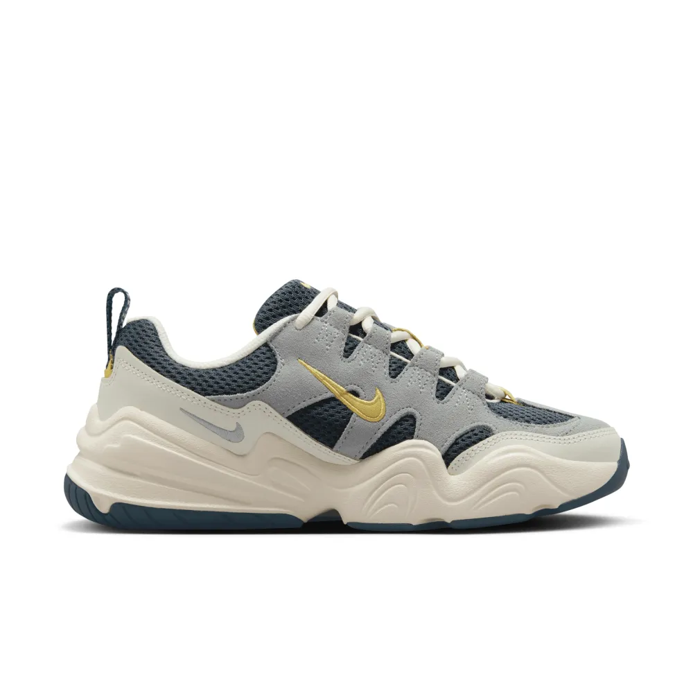 Nike Tech Hera FQ2771-300 / grün
