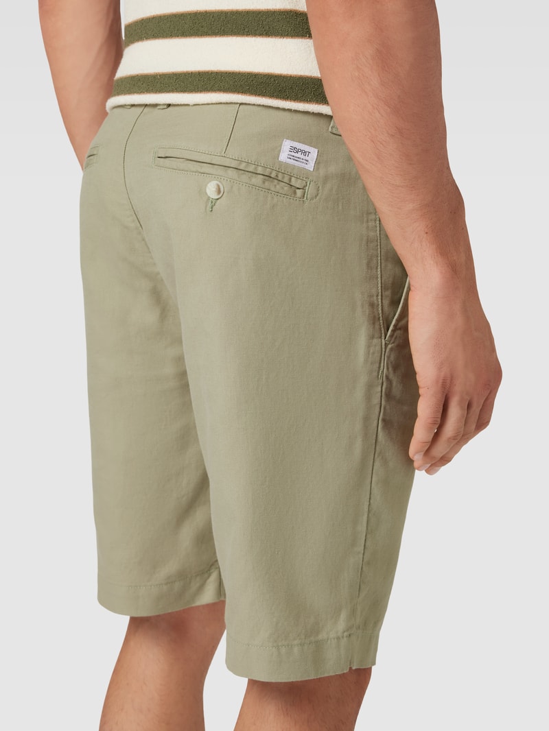 Bermudas mit Eingrifftaschen in hellgrün