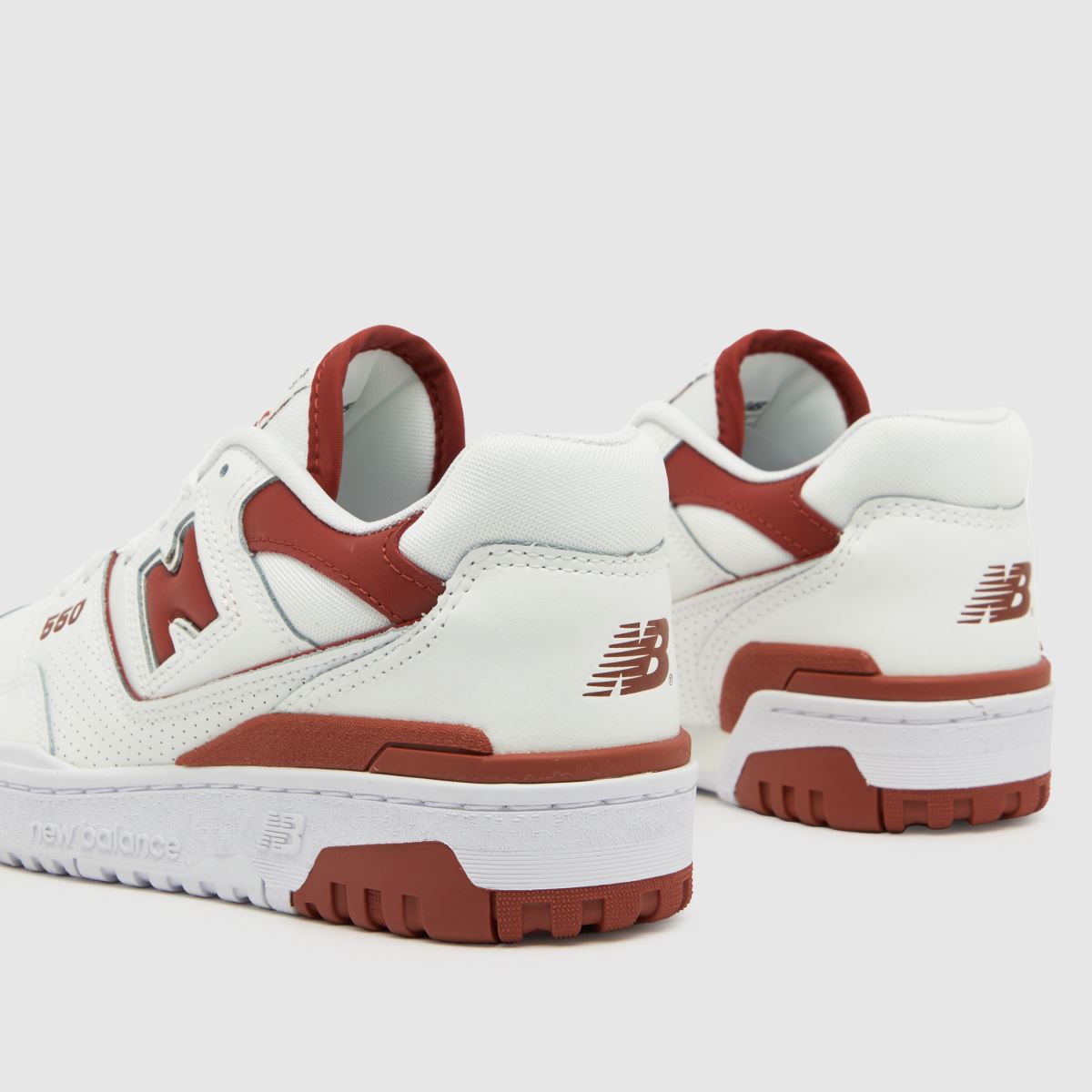 New Balance bb550 cipők fehér és piros színben