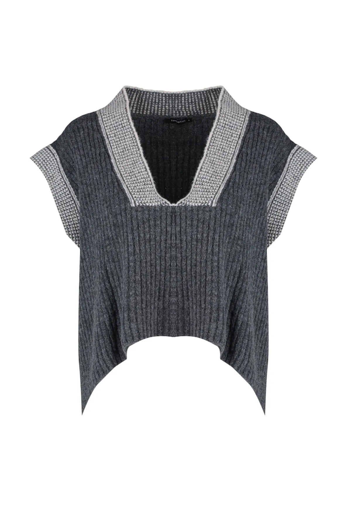 Trendyol Collection  Anthrazitfarbener, weicher, strukturierter Strickpullover im Colour-Block-Design mit weiter Passform TWOAW21BZ0014
