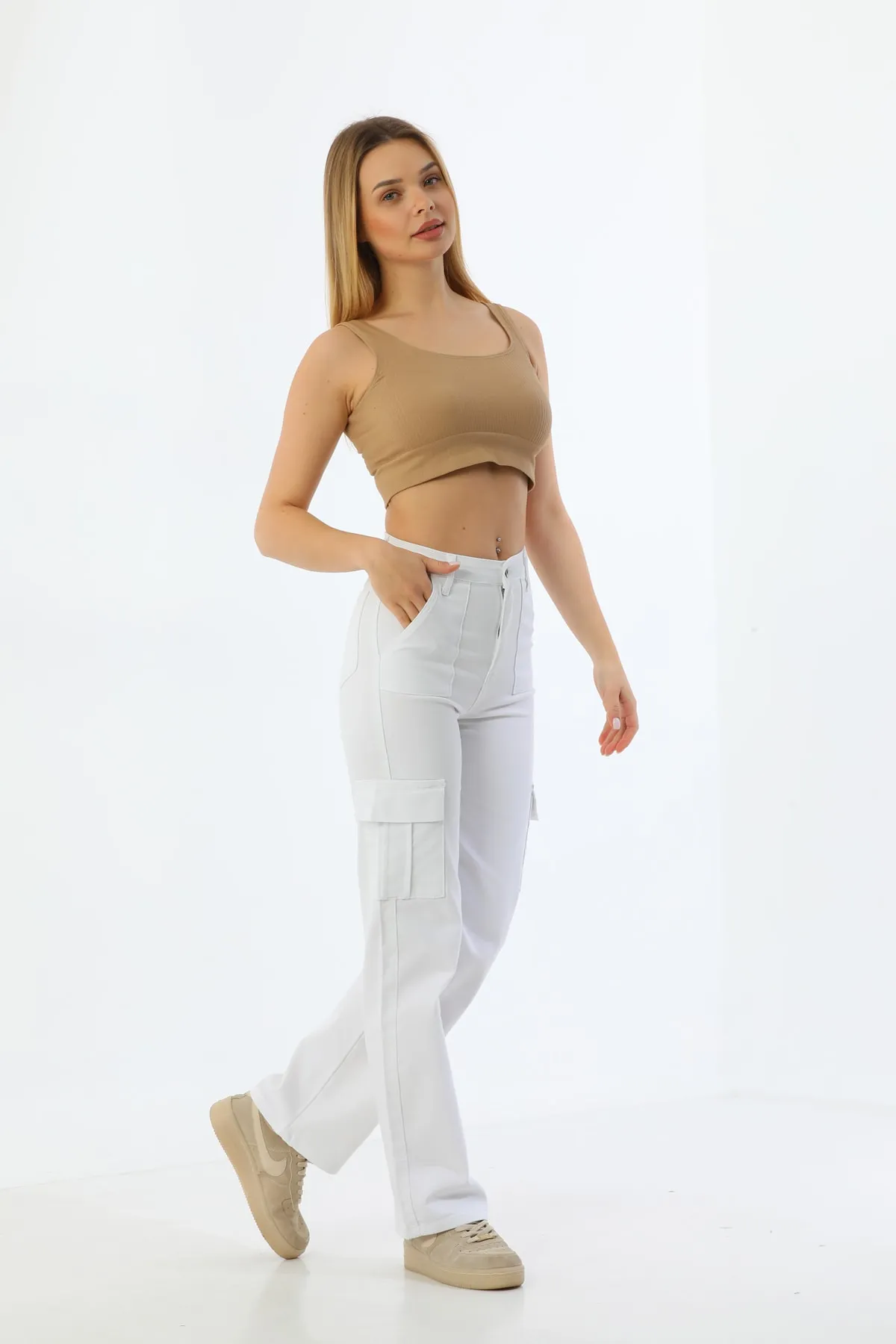 BİKELİFE  Weiße Cargo-Hose aus Lycra mit hoher Taille und weitem Bein und Tasche