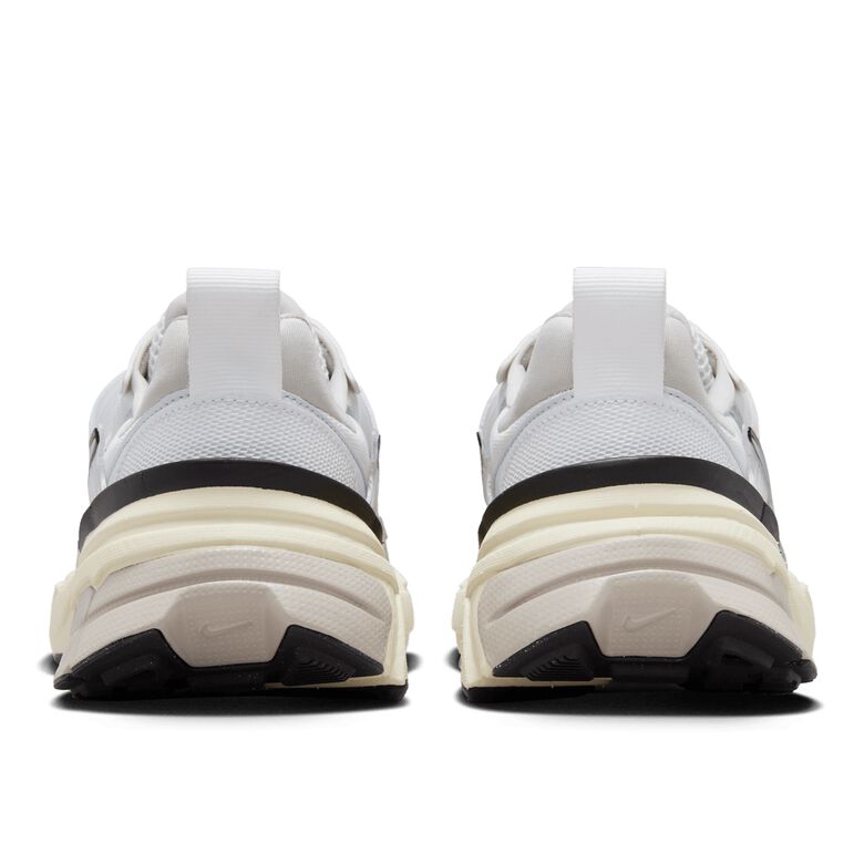 NIKE Wmns V2K Run 