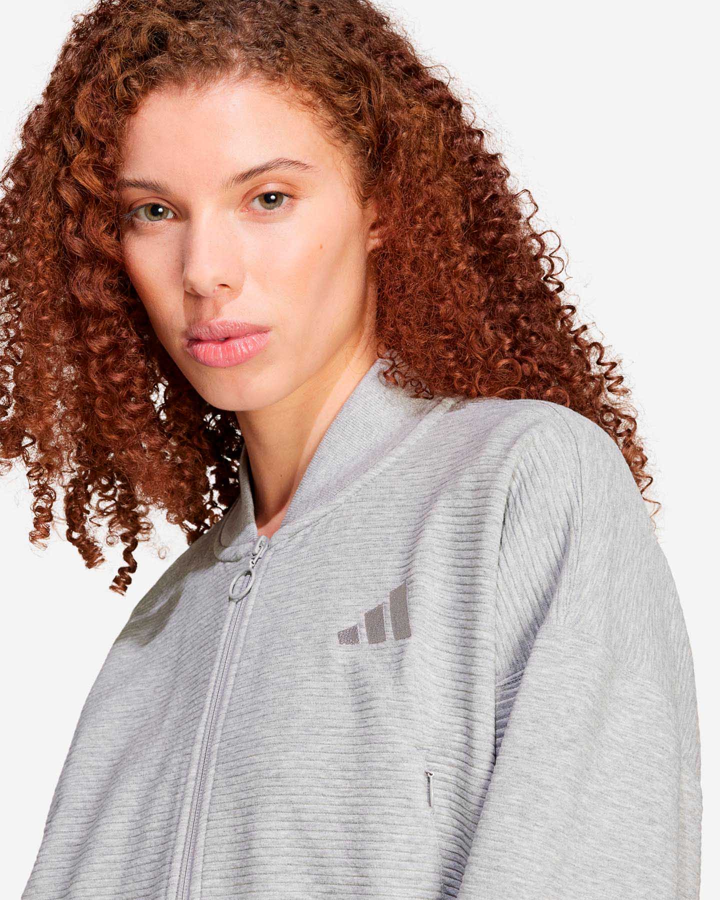 Malé logo Adidas Felpa Szn W IY6833