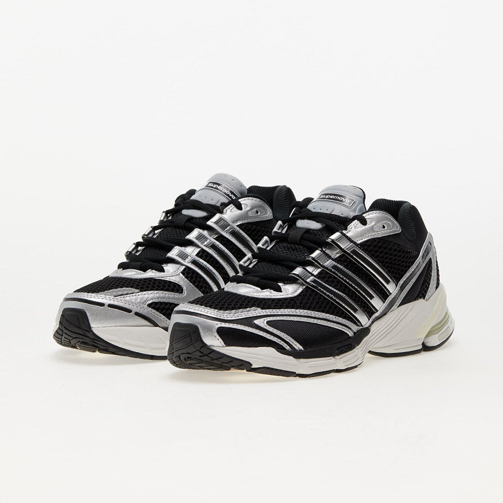 adidas Supernova Cushion 7 IG1747 / schwarz