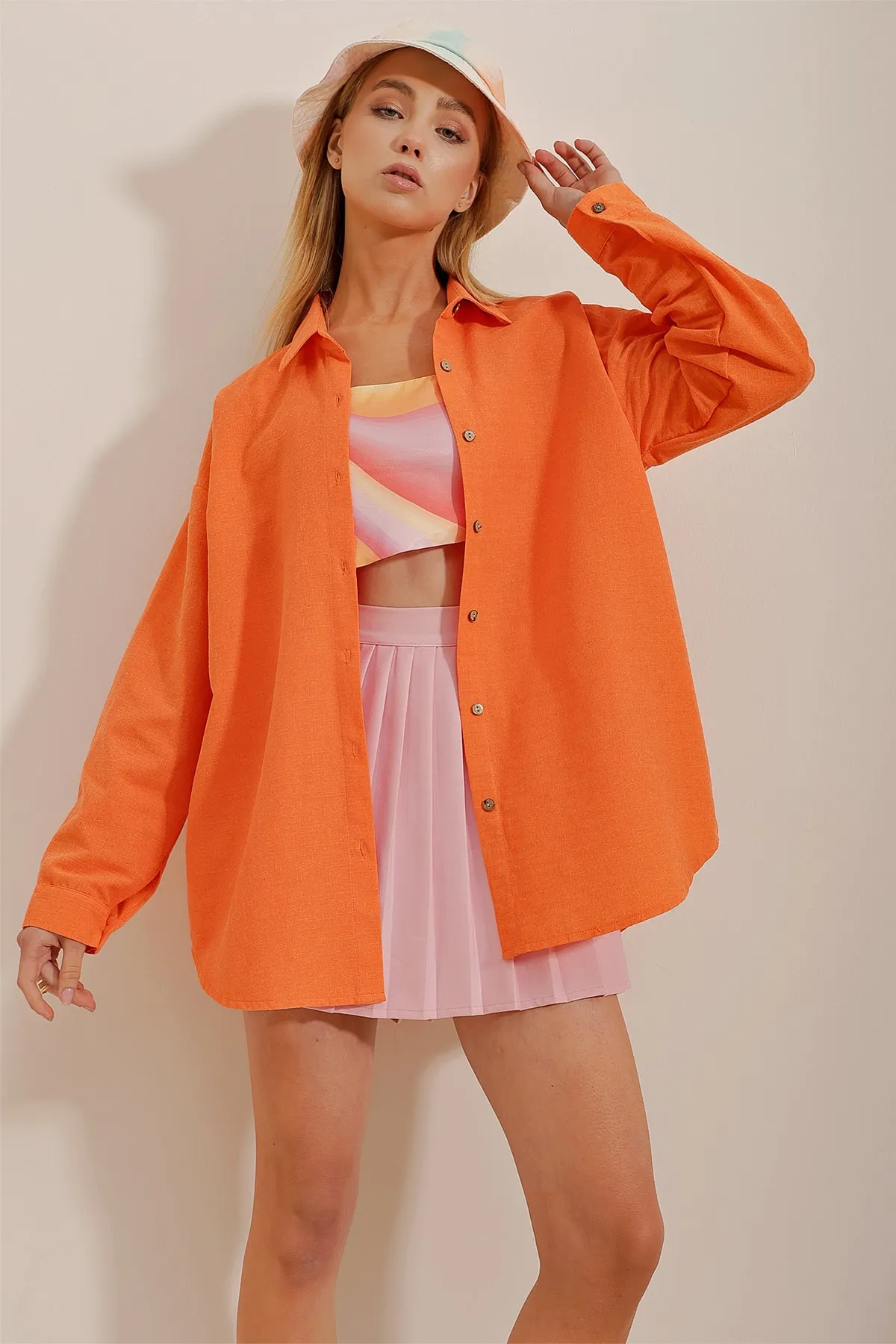 Trend Alaçatı Stili  Orangefarbenes Oversize-Leinenhemd für Damen ALC-X10343