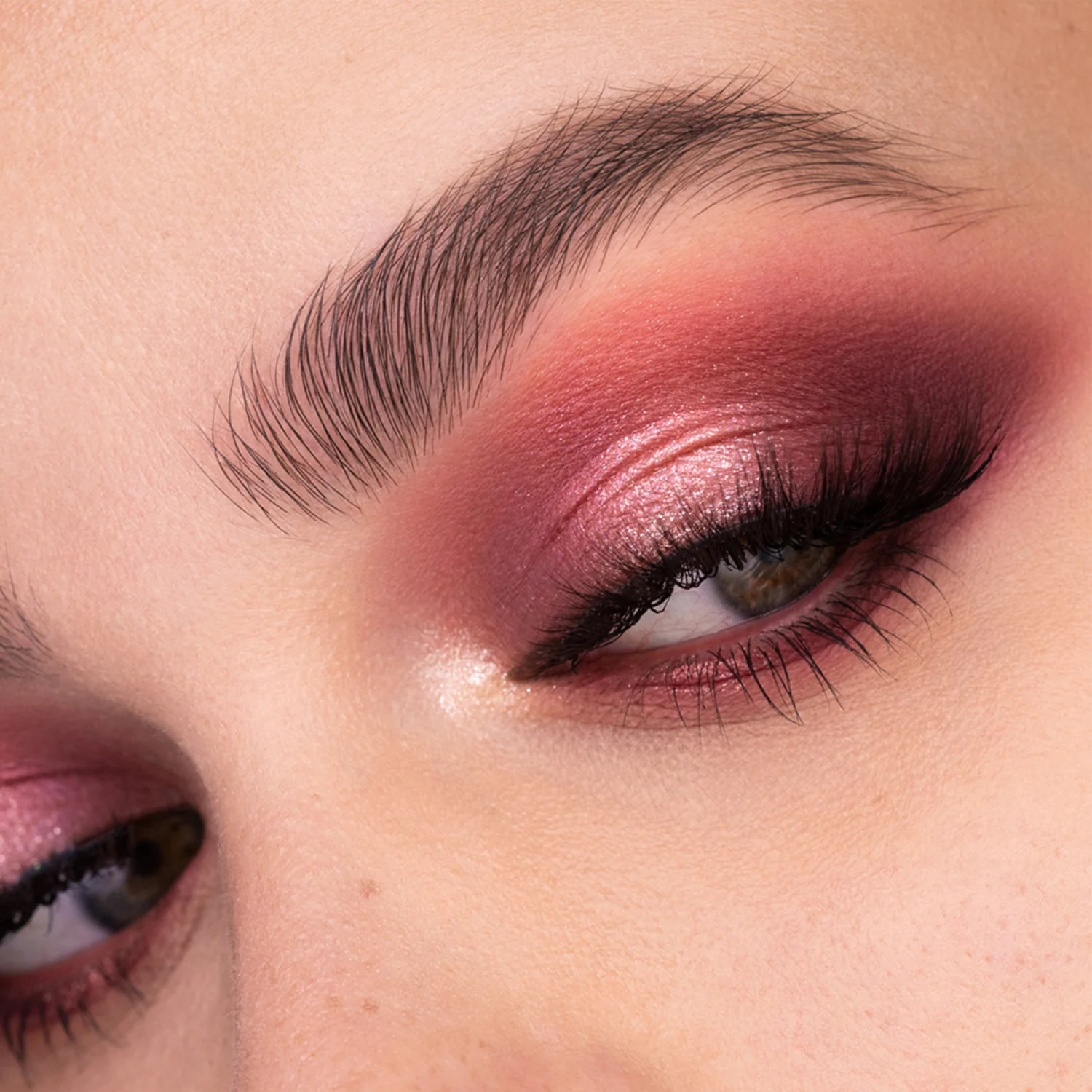 CHERRY TEMPTATION Eyes Palette - Παλέτα σκιών ματιών, Συμπαγής σκιά ματιών