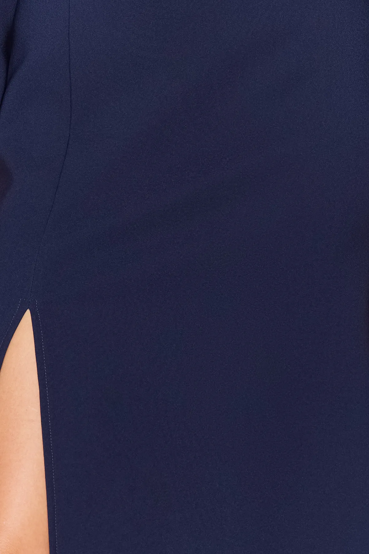 Trendyol Collection  Marineblaues, geschlitztes, gewebtes Kleid mit quadratischem Kragen TWOAW24EL00457