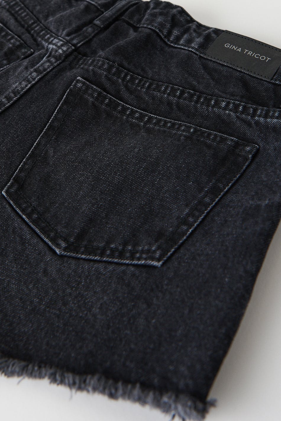 I&e low denim shorts