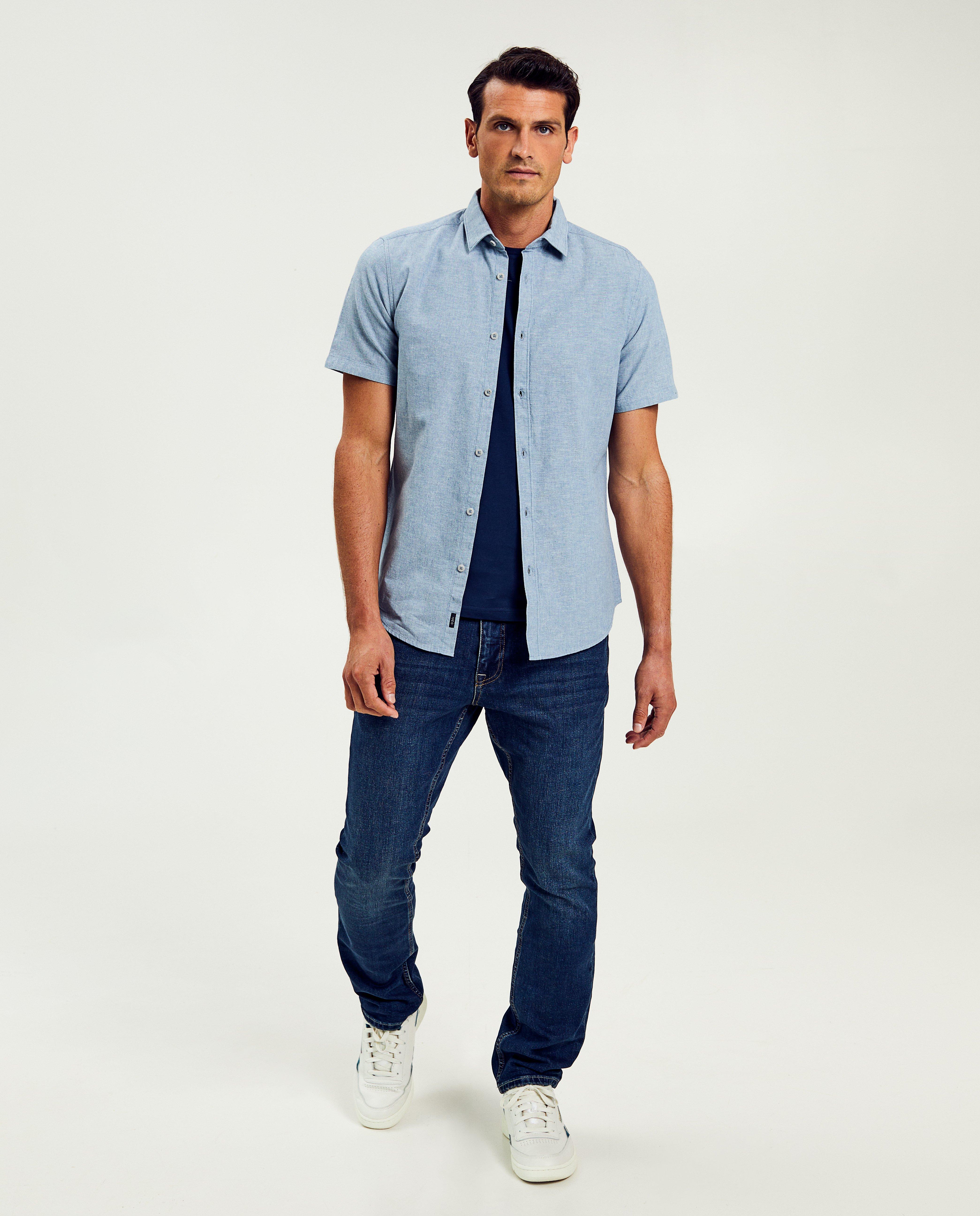 Cămașă Iveo albastru deschis cu in, croială slim fit albastru deschis