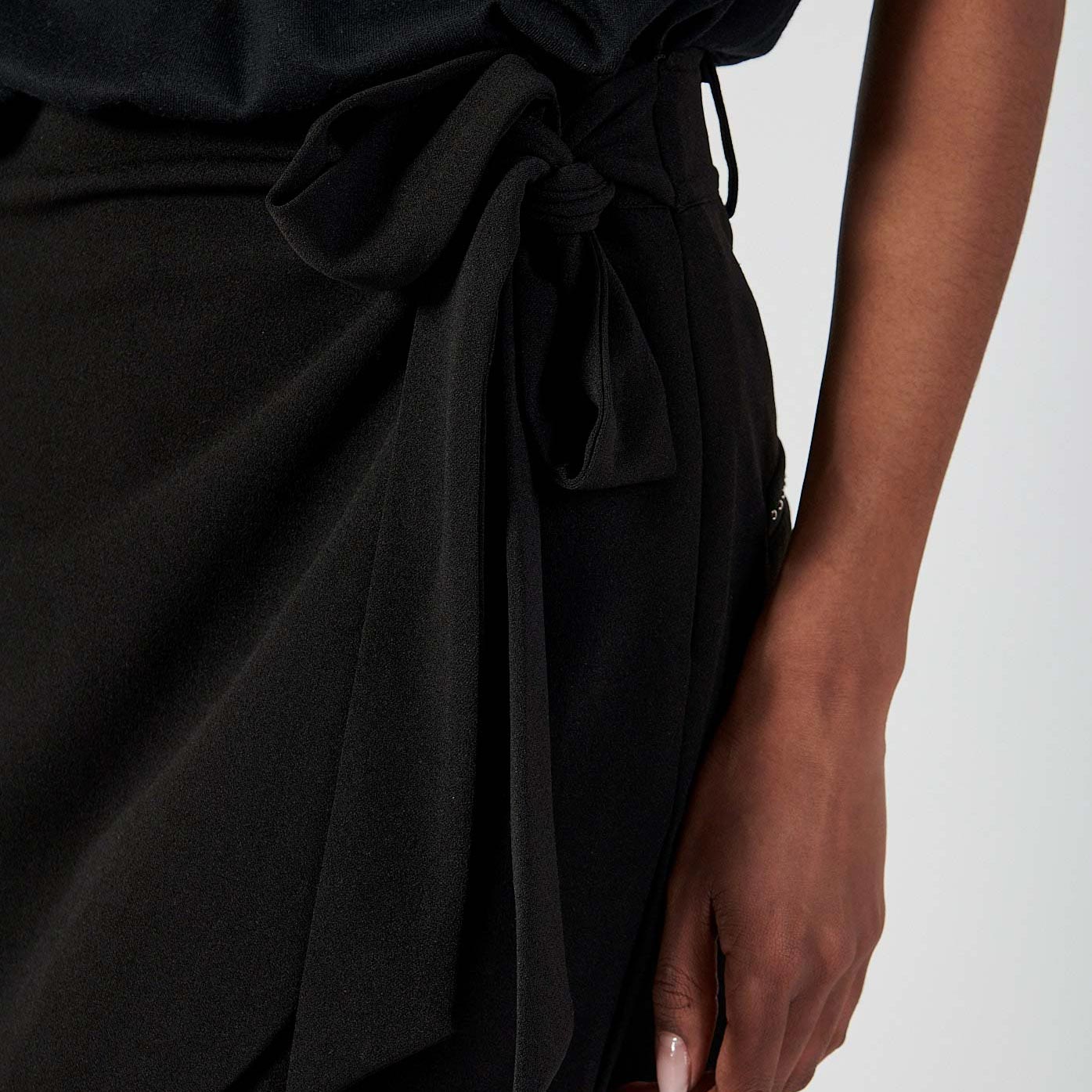 CELIA  Jupe-short noire femme