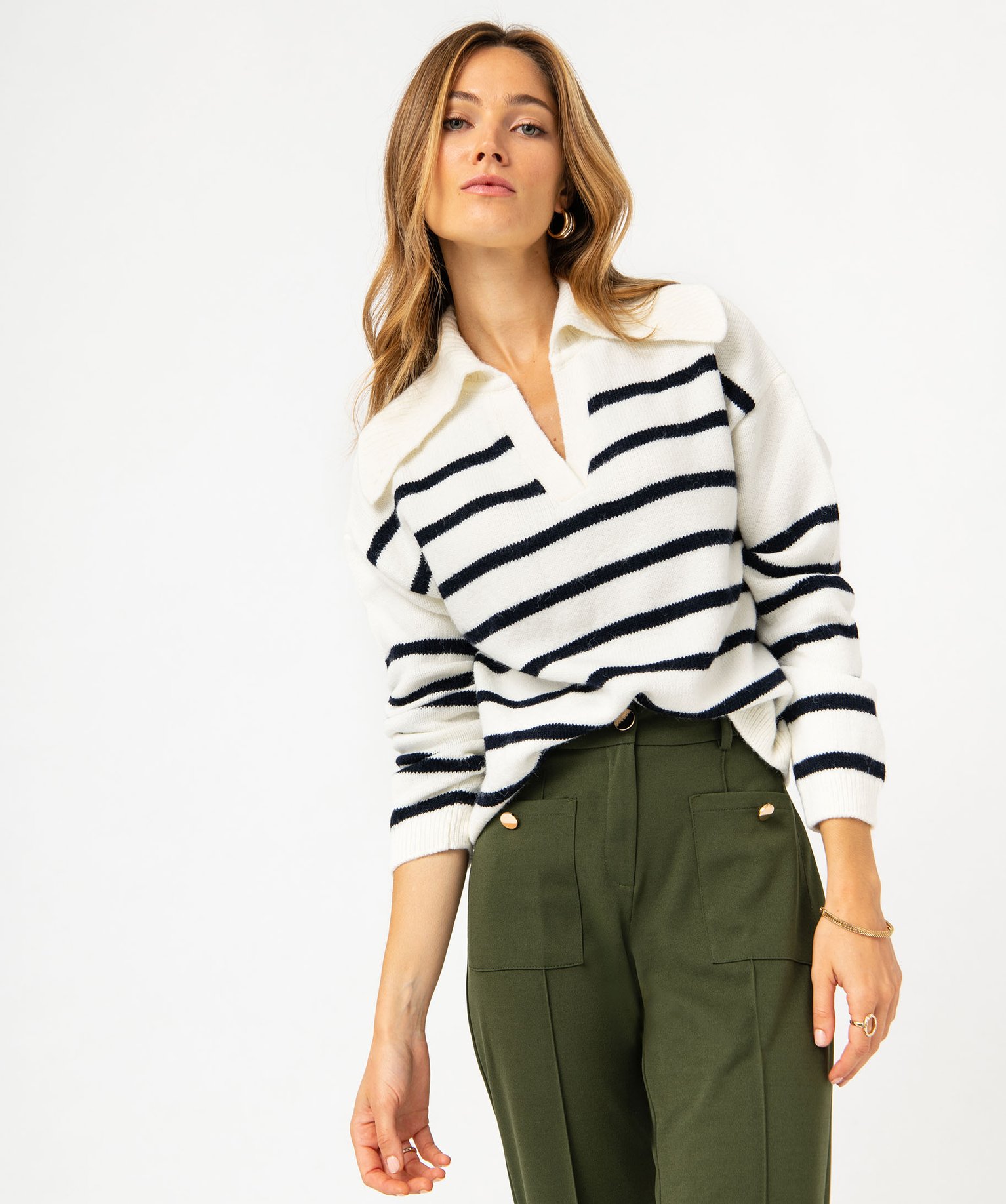 Pull à rayures coupe courte avec grand col femme raye | GEMO