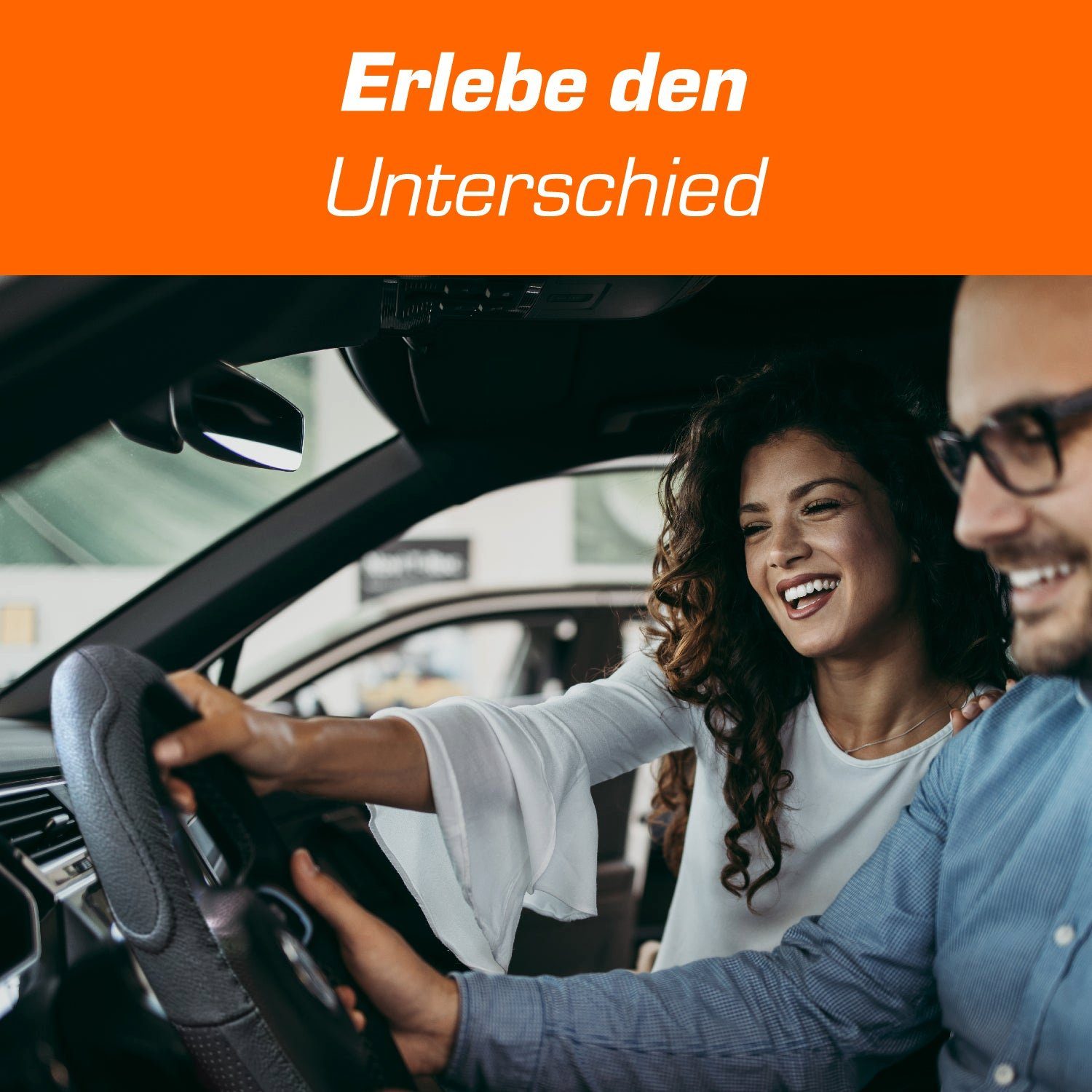Upgrade4cars Lenkradbezug Kunstleder, Ø 37,00 - 39,00 cm, Stilvolles Design mit Perforierten Details für mehr Grip