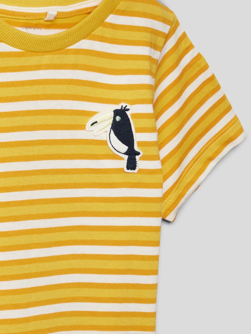 T-Shirt aus Baumwolle mit Motiv-Patch Modell 'DIK' in gelb